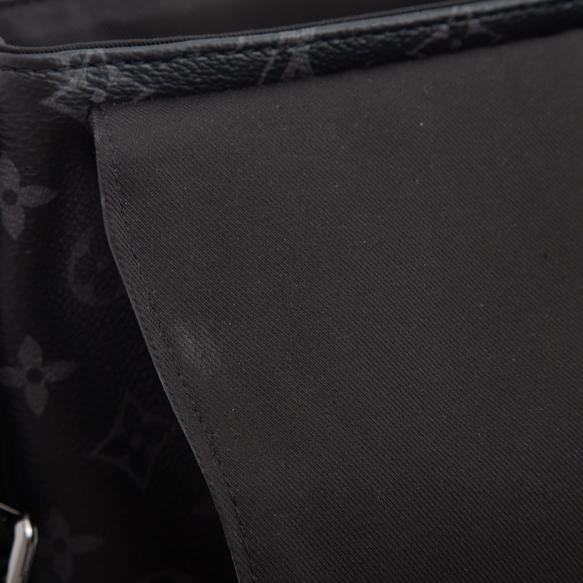 Louis Vuitton 2020 Monogram Eclipse District PM