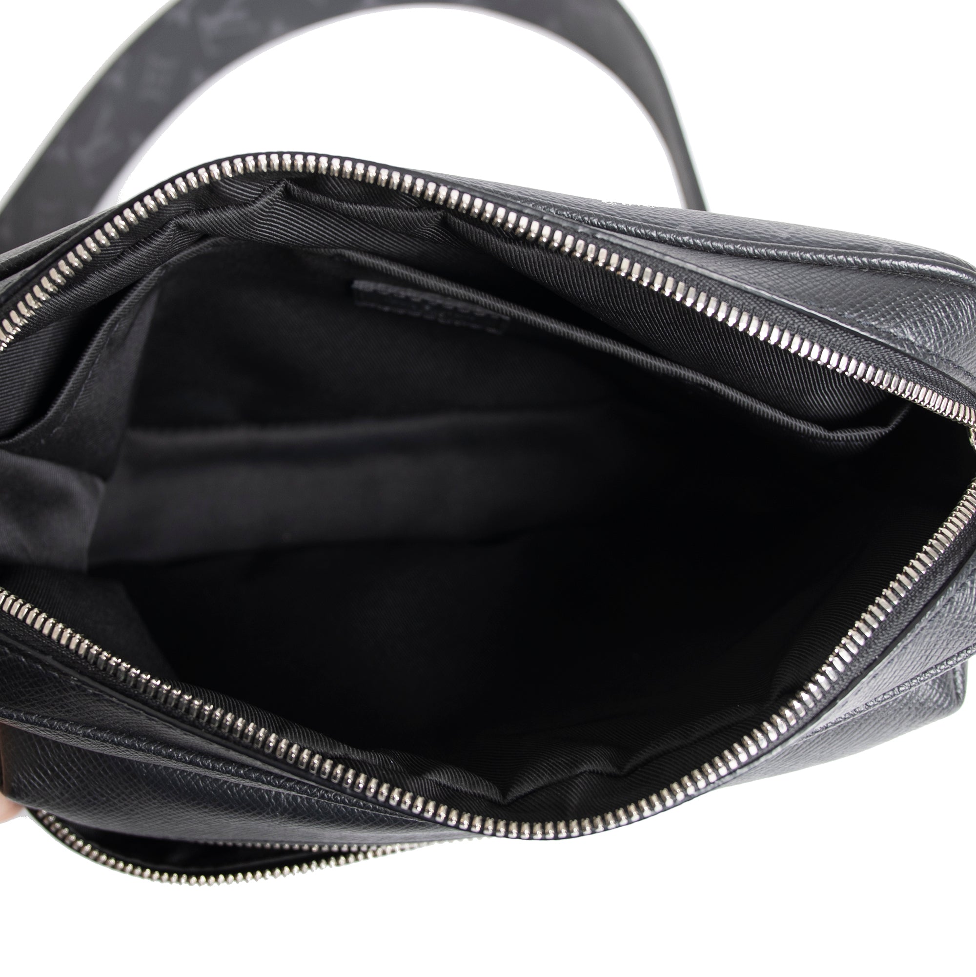 Louis Vuitton 2020 Monogram Eclipse Outdoor Messenger Bag