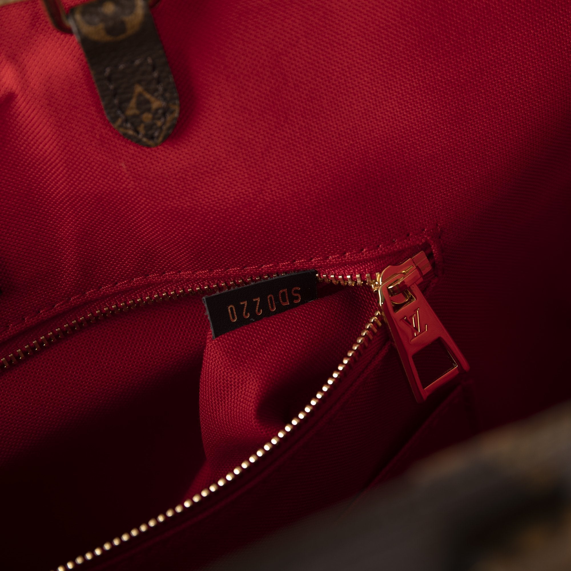 Louis Vuitton 2020 Monogram Onthego GM w/ Receipt