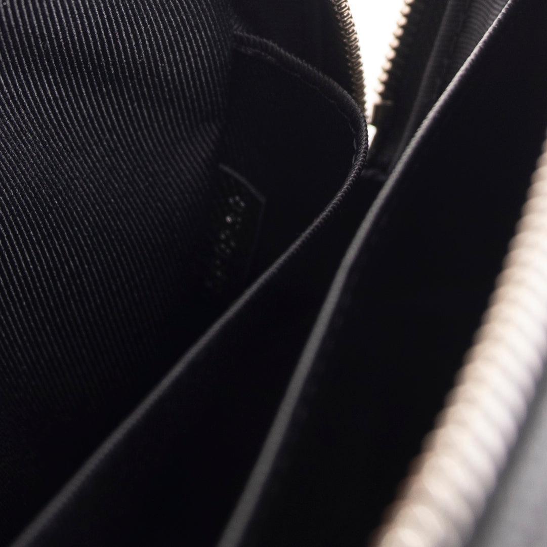 Louis Vuitton 2020 Taiga Leather Kasai Clutch