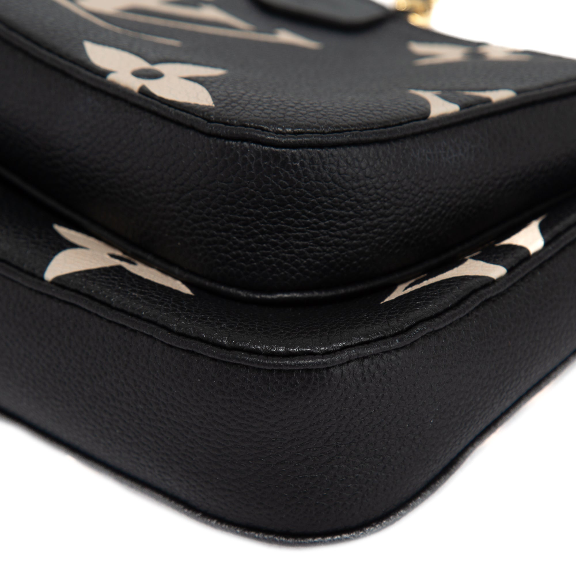 Louis Vuitton 2022 Bicolor Empreinte Leather Multi-Pochette Accessoires