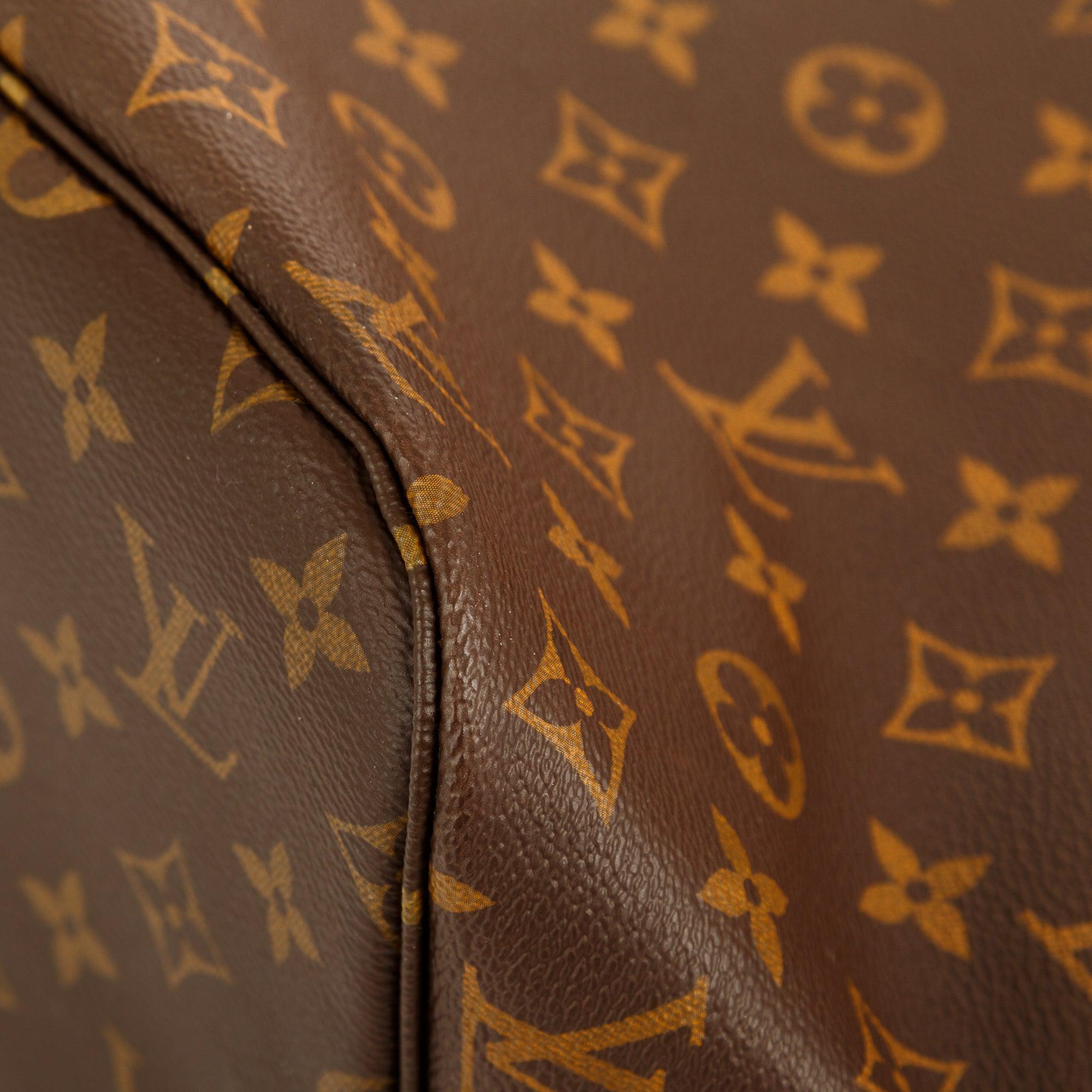 Louis Vuitton 2022 Monogram Neverfull MM w/ Pouch