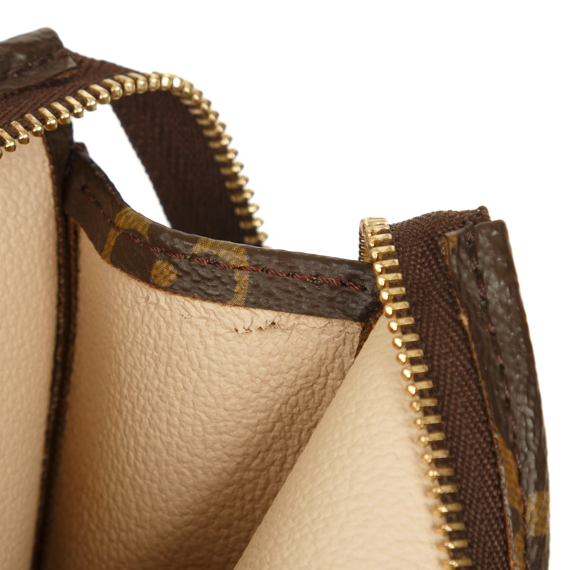 Louis Vuitton 2022 Monogram Toiletry Pouch 19 w/ Box