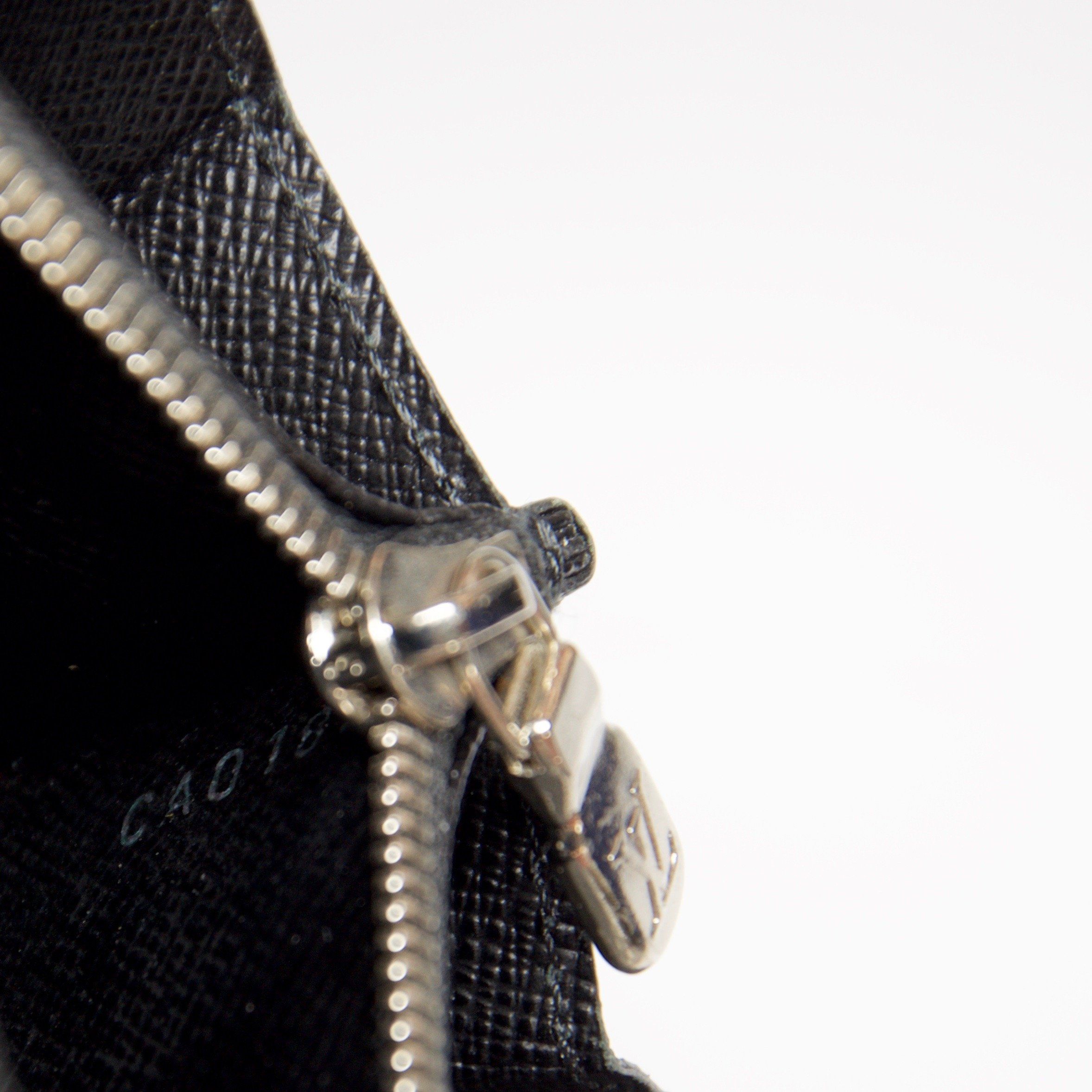 Louis Vuitton Black Epi Sarah Wallet