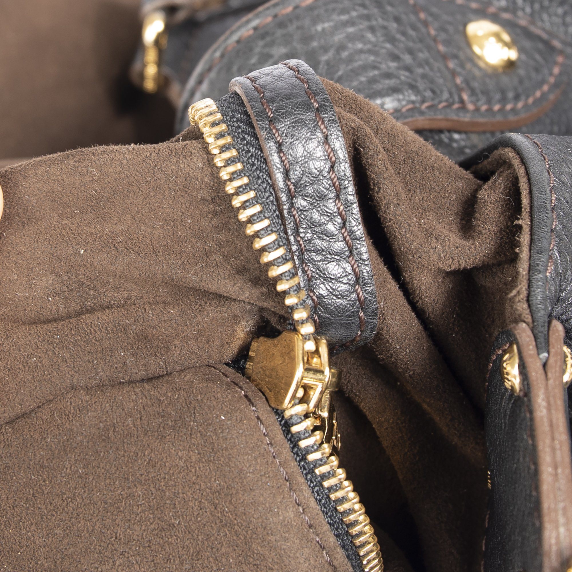 Louis Vuitton Black Mahina L Hobo w/ Receipt