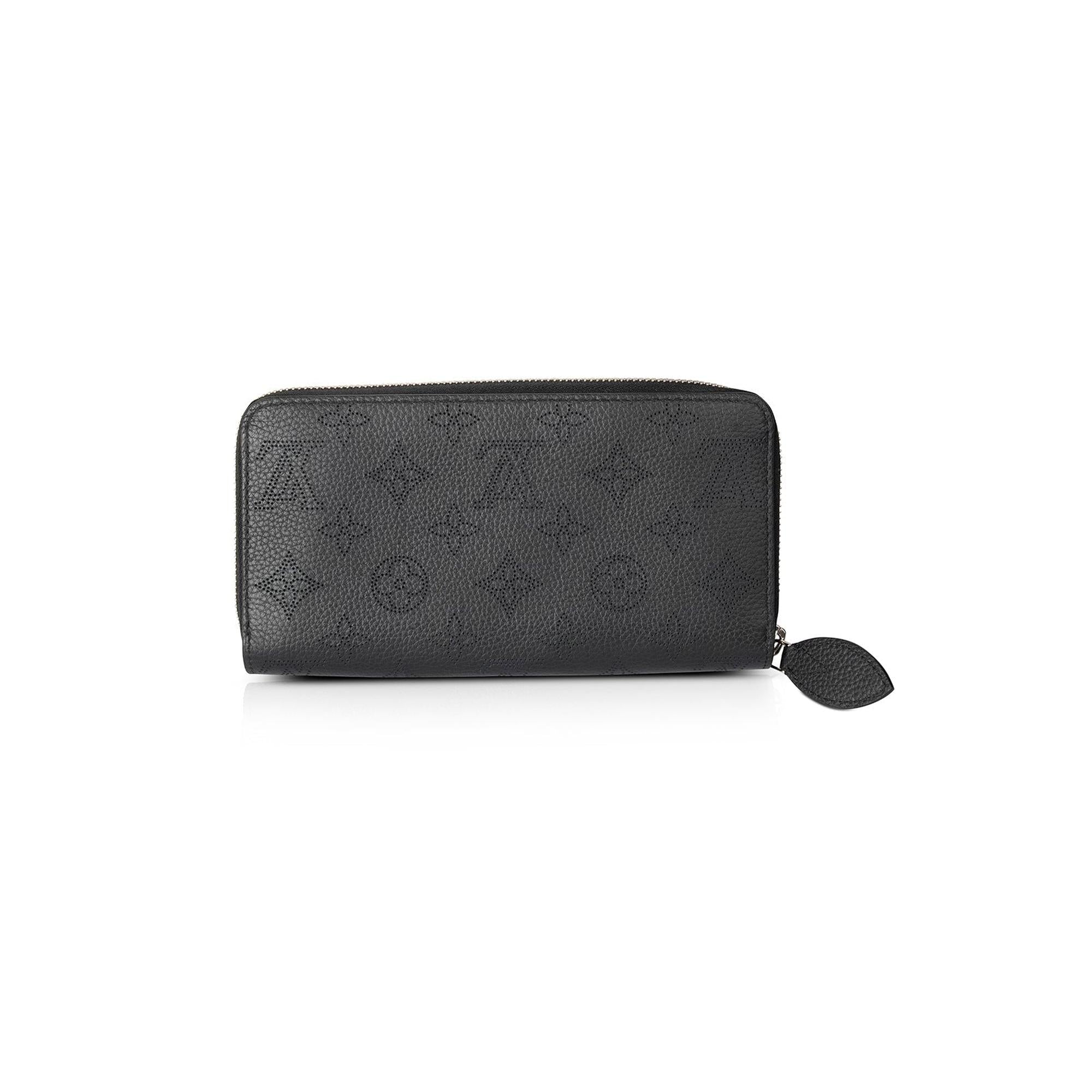Louis Vuitton Black Monogram Mahina Zippy Wallet