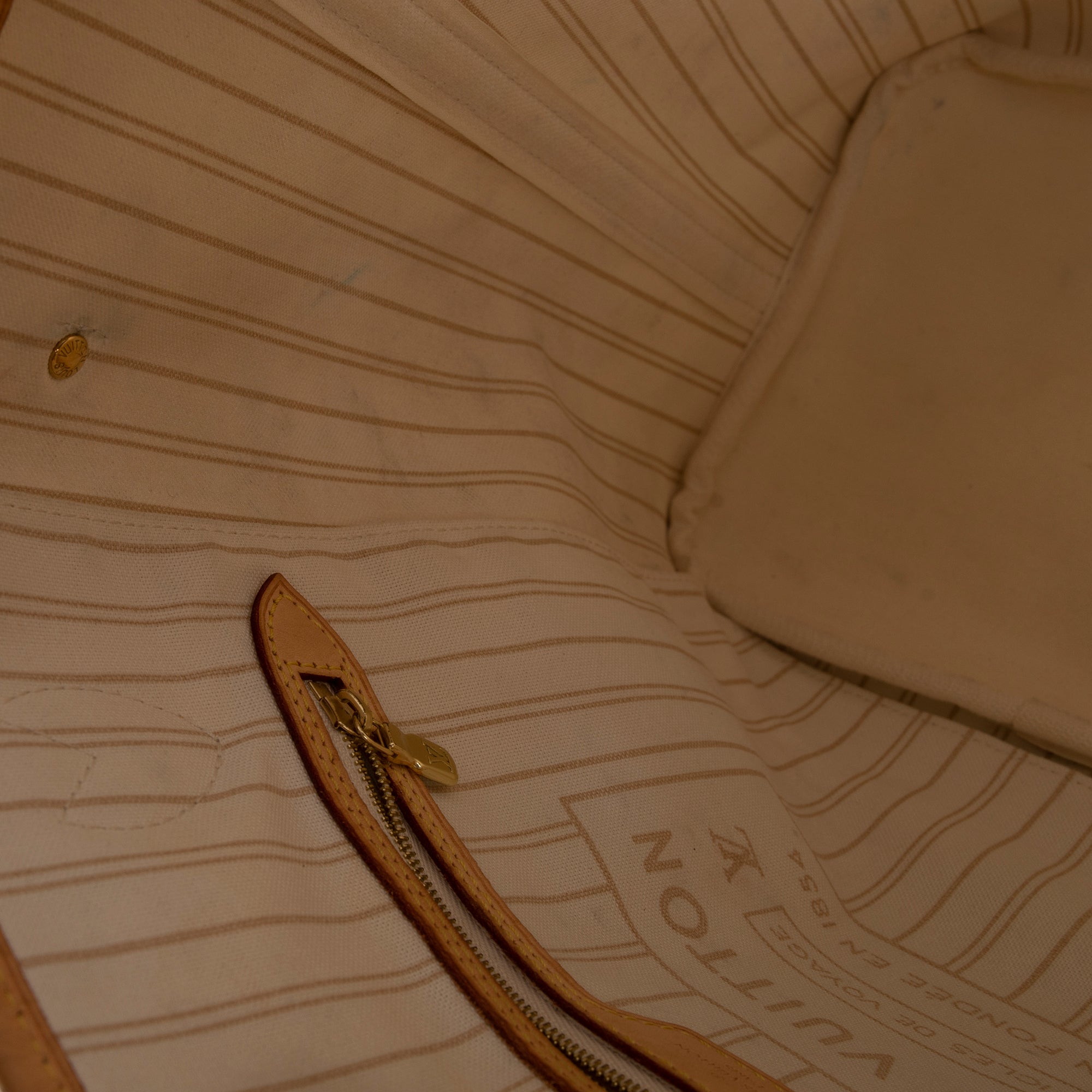 Louis Vuitton Damier Azur Neverfull MM