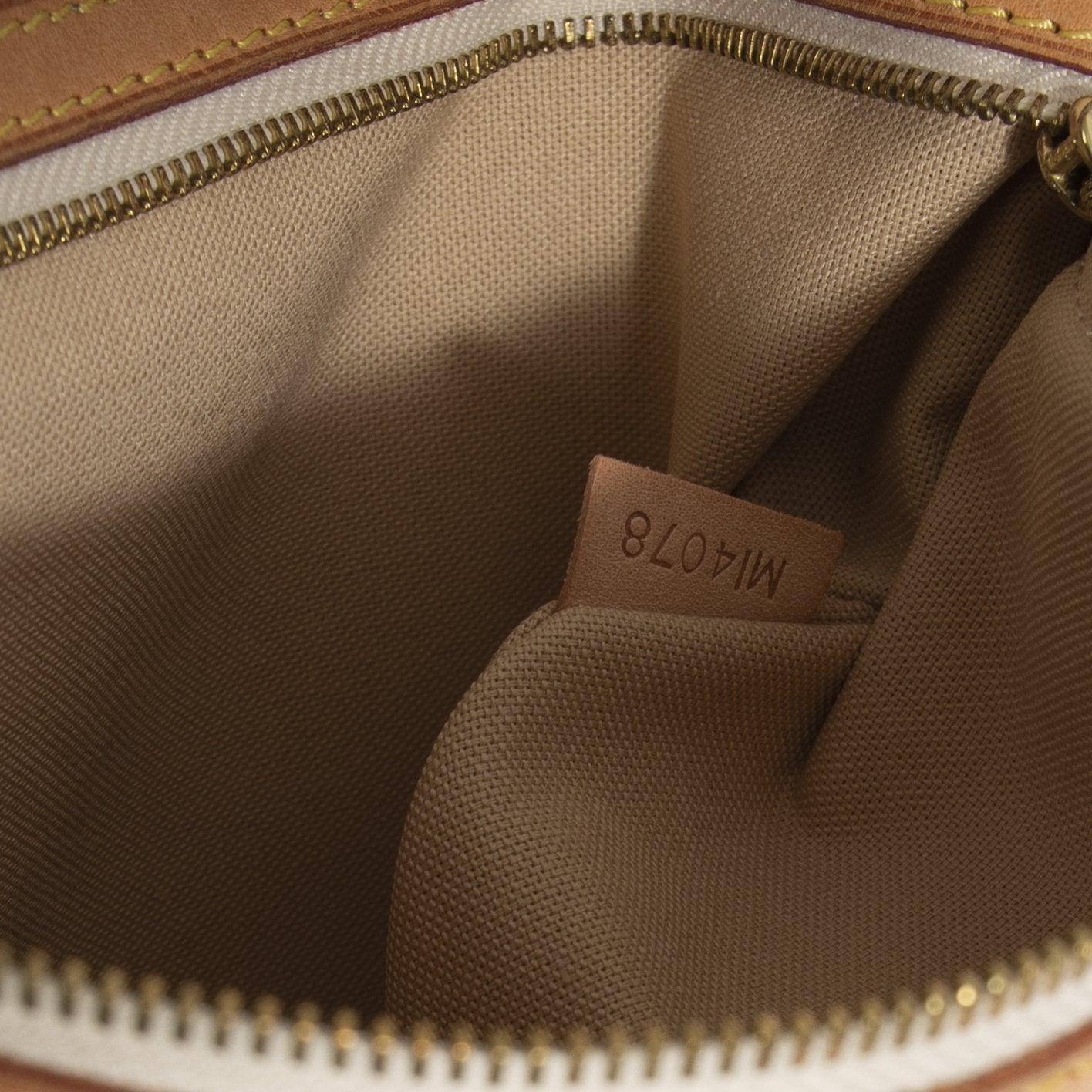 Louis Vuitton Damier Azur Pochette Bosphore