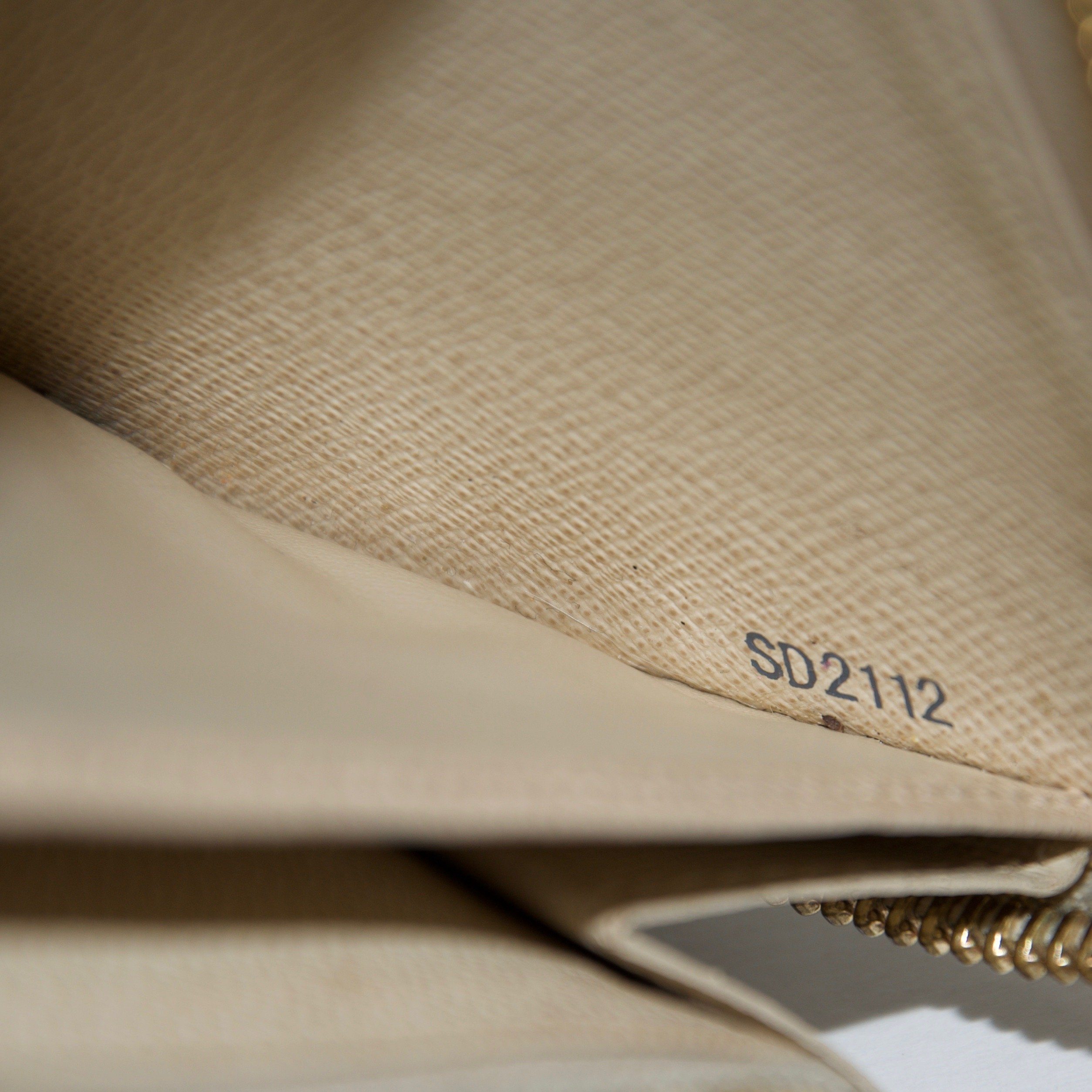 Louis Vuitton Damier Azur Zippy Wallet