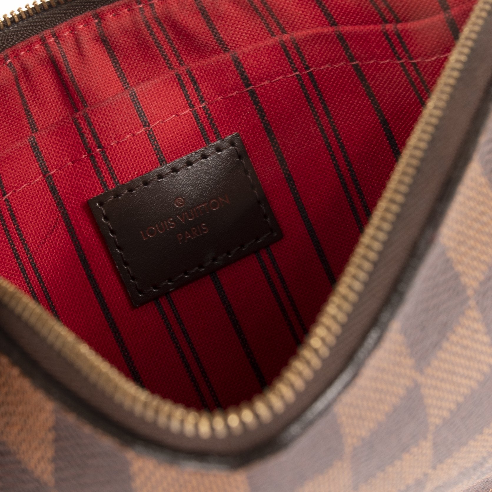 Louis Vuitton Damier Ebene Neverfull Pochette