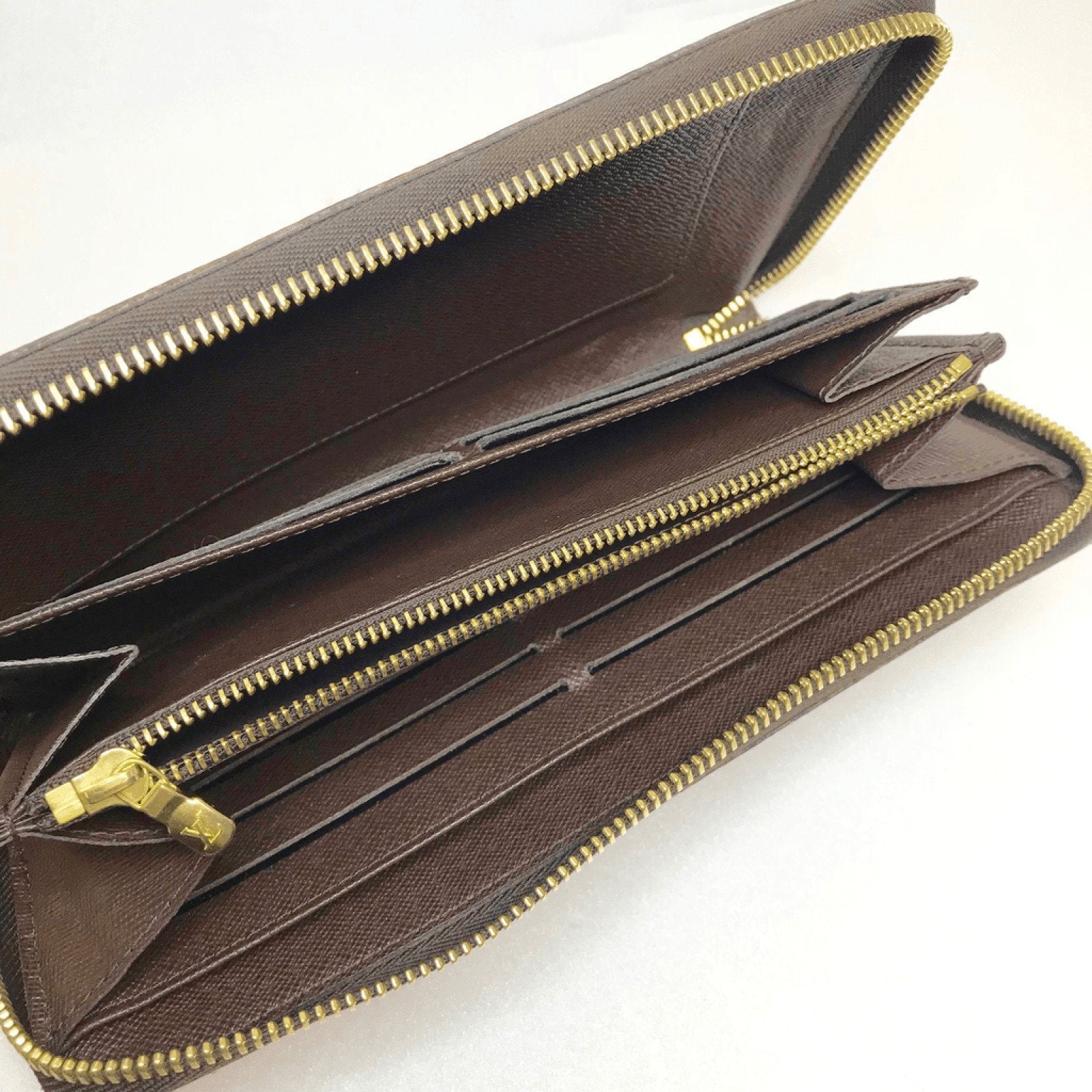 Louis Vuitton Damier Ebene Zippy Wallet