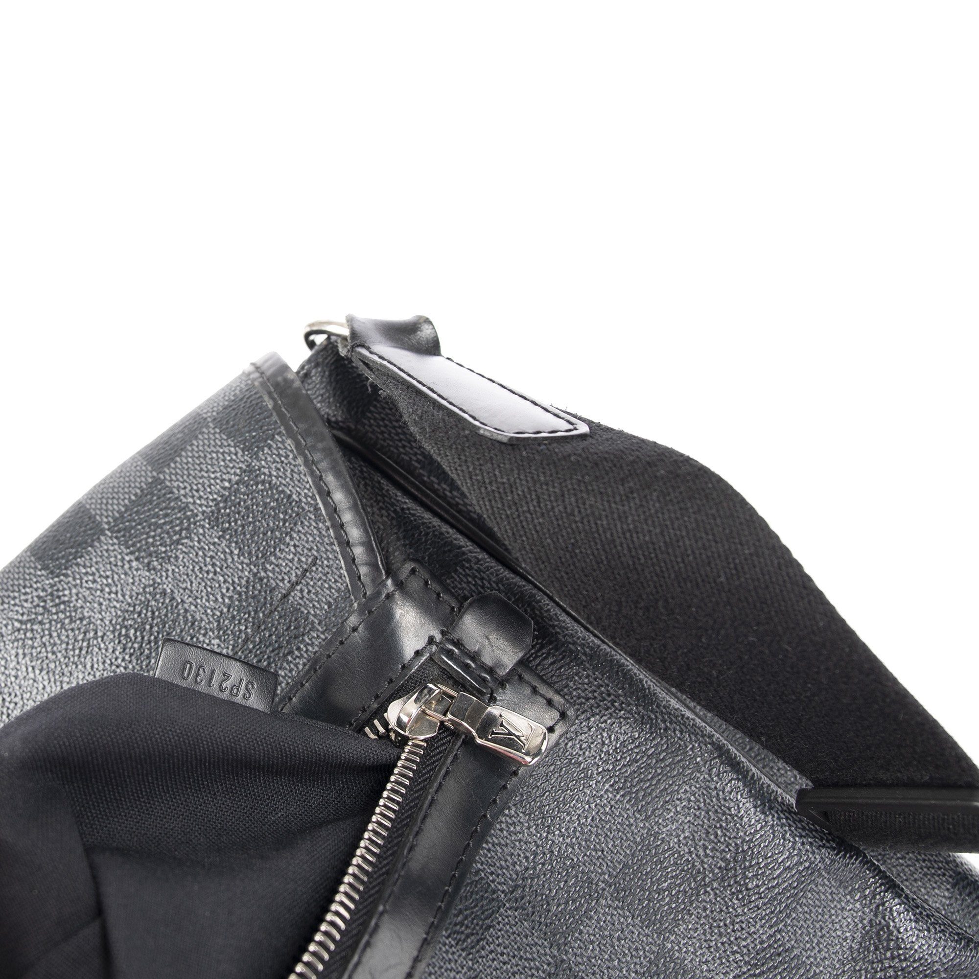 Louis Vuitton Damier Graphite Daniel GM Messenger Bag