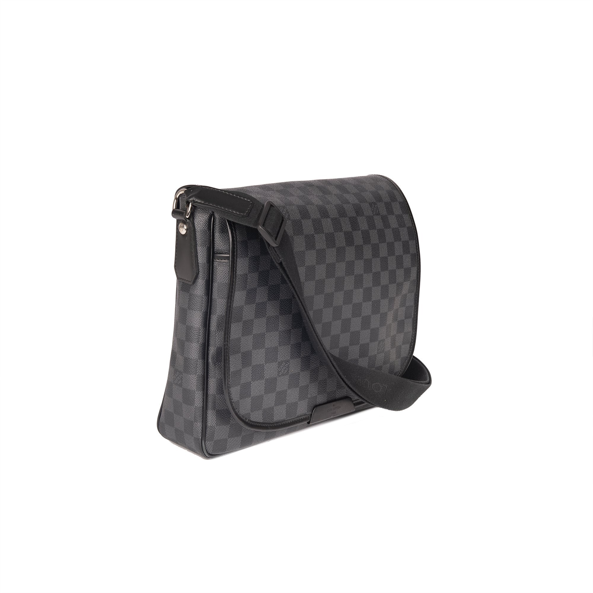 Louis Vuitton Damier Graphite Daniel MM Messenger Bag w/ Box