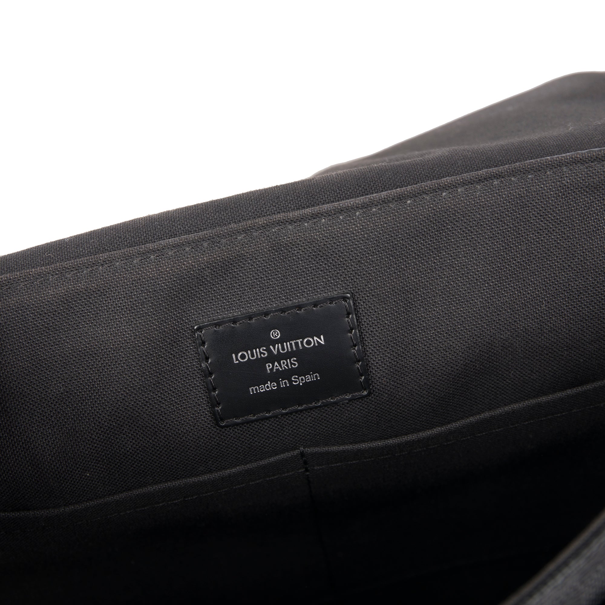 Louis Vuitton Damier Graphite District PM