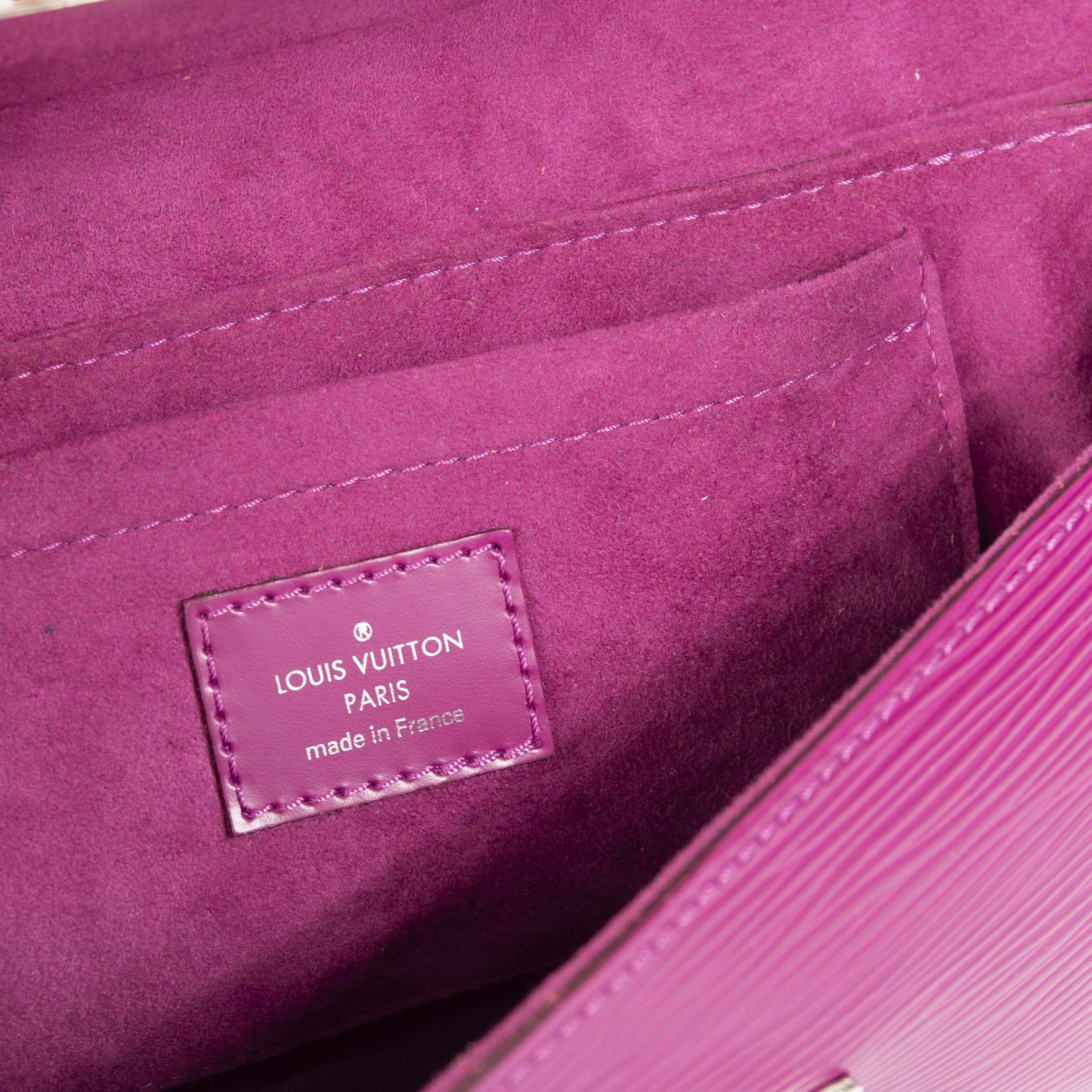 Louis Vuitton Epi Pochette Montaigne Bag
