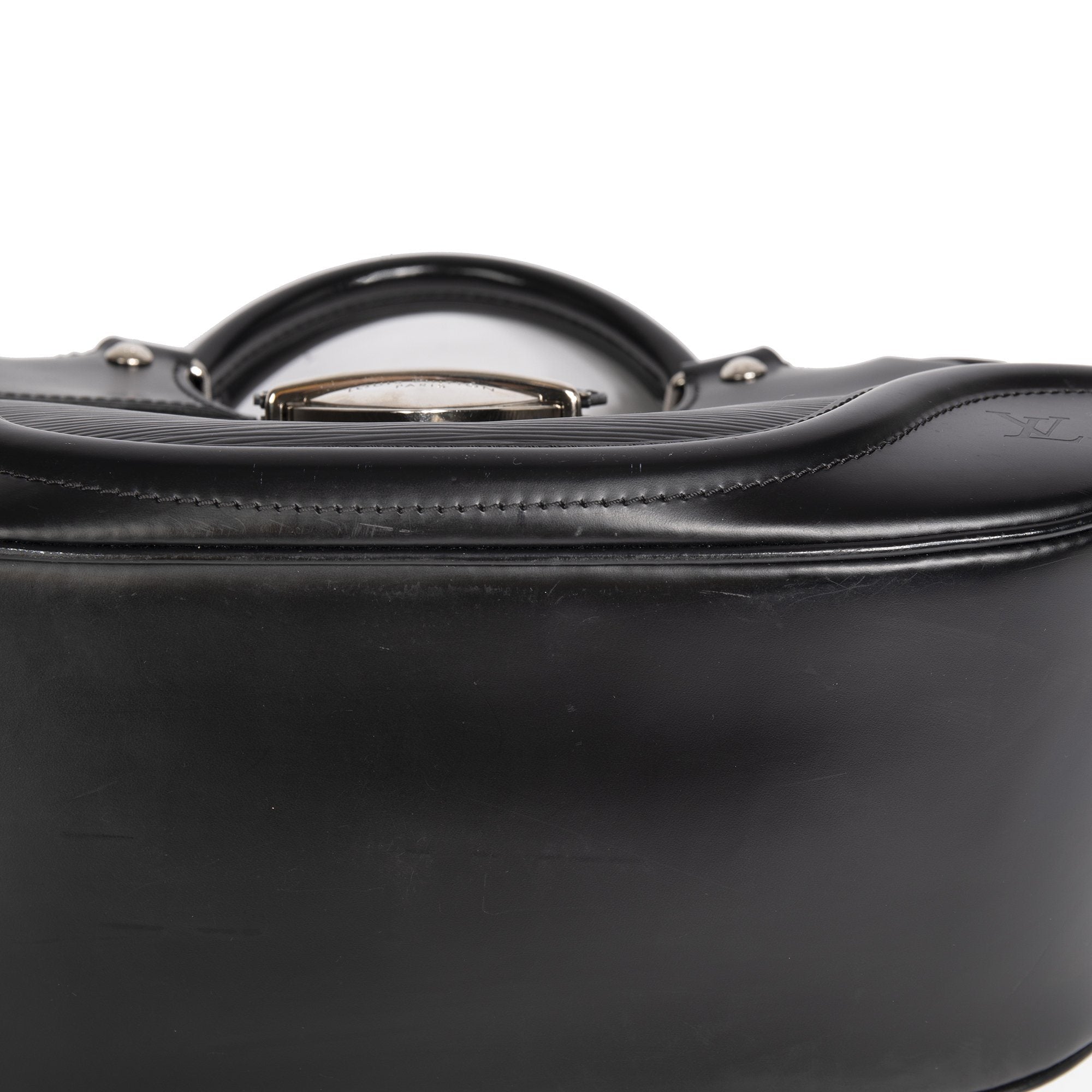 Louis Vuitton Epi Sac Montaigne