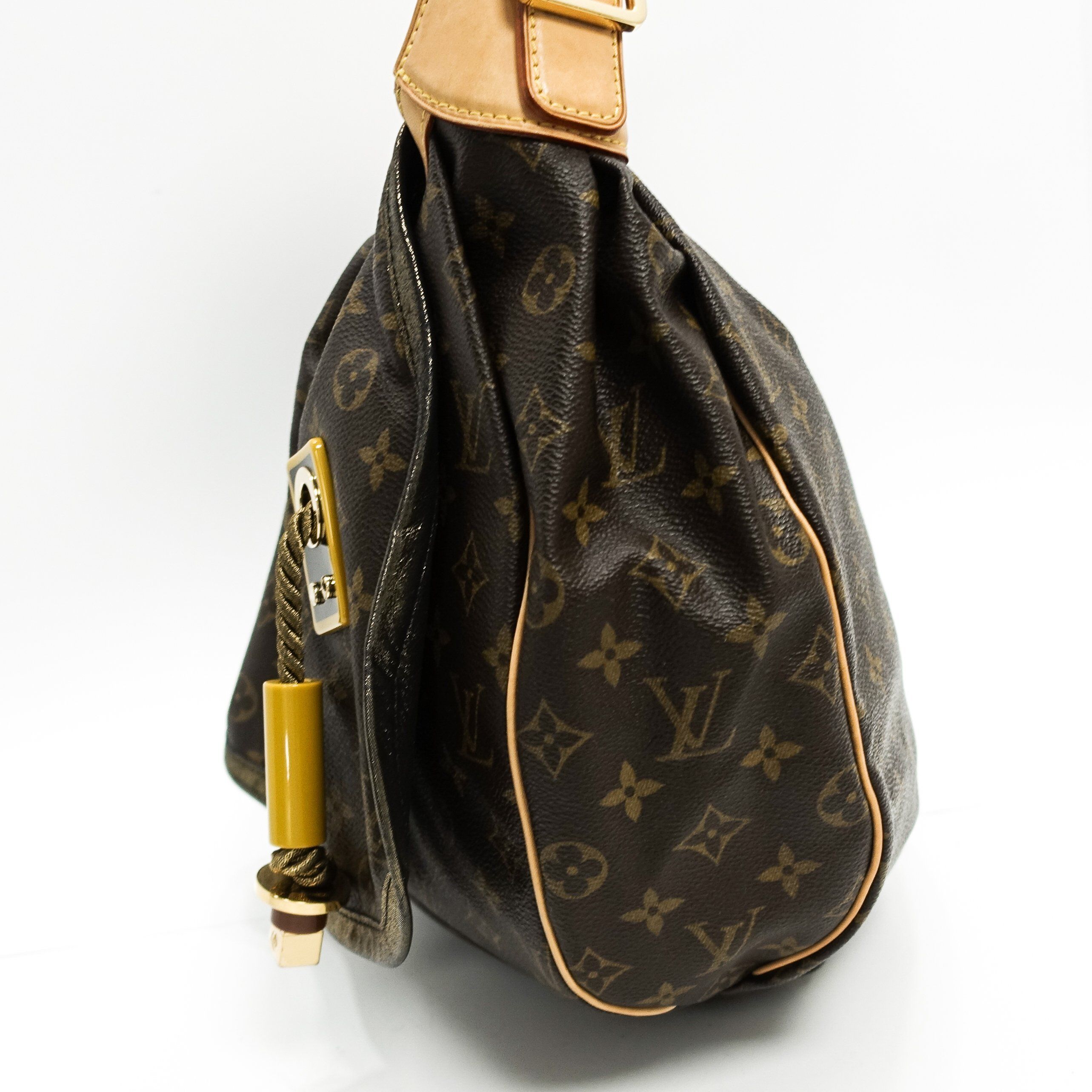 Louis Vuitton Limited Edition Monogram Kalahari GM