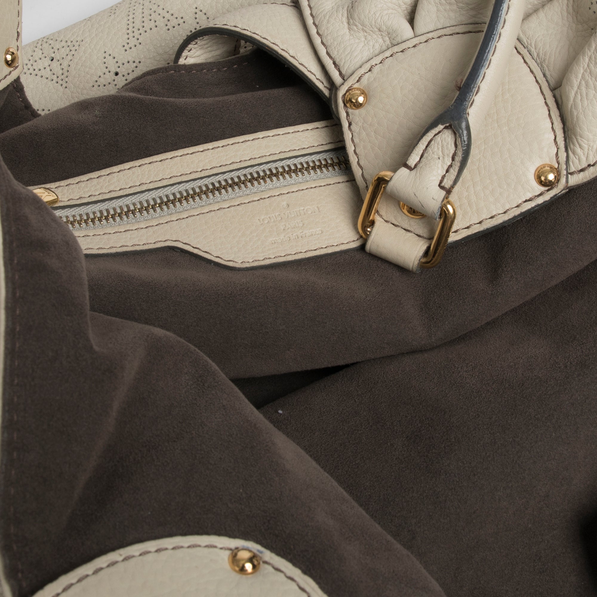 Louis Vuitton Mahina XL Hobo