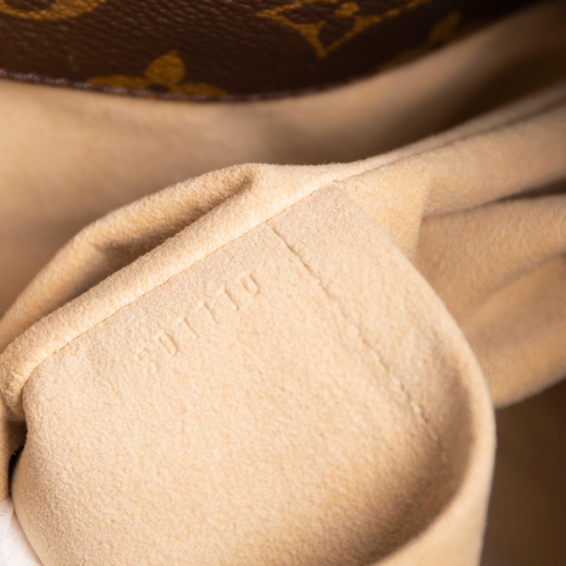 Louis Vuitton Monogram Artsy GM