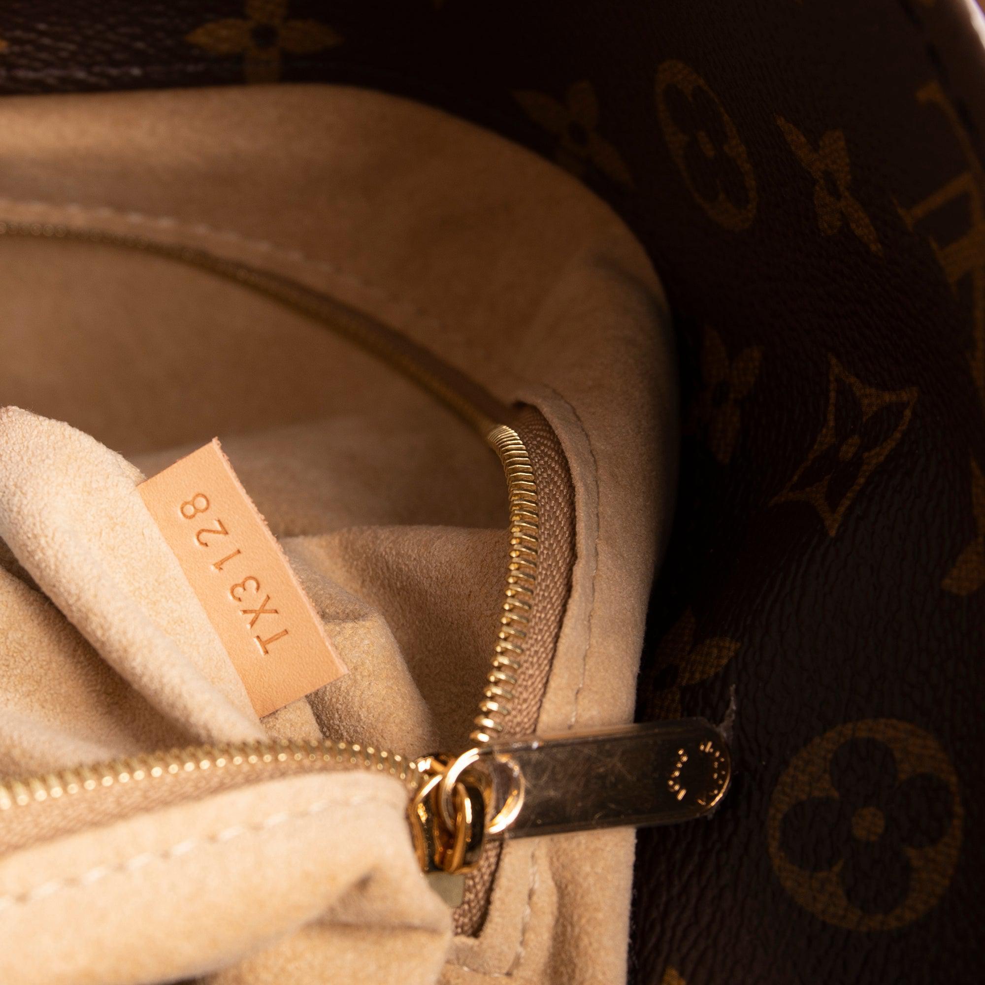 Louis Vuitton Monogram Artsy MM