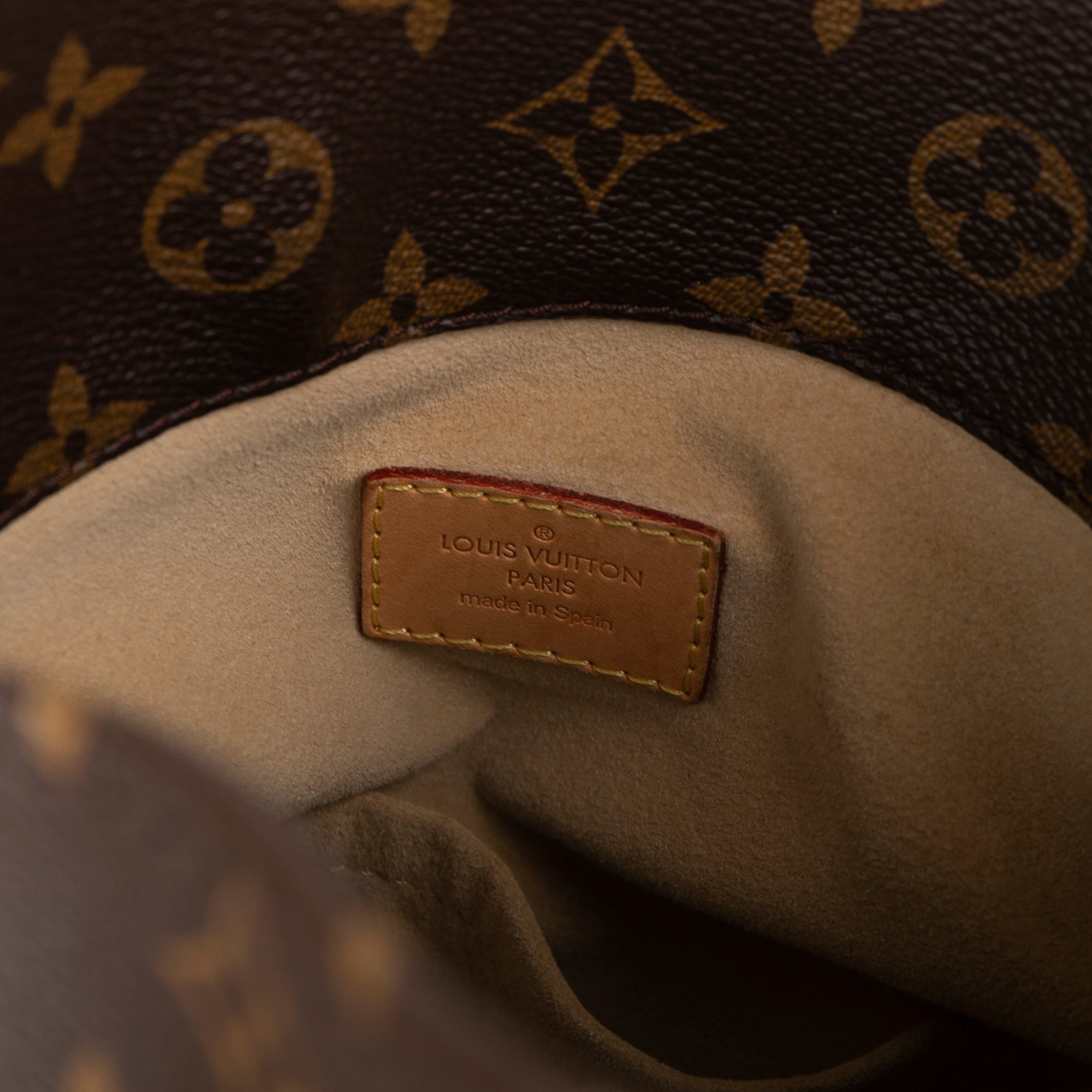 Louis Vuitton Monogram Artsy MM