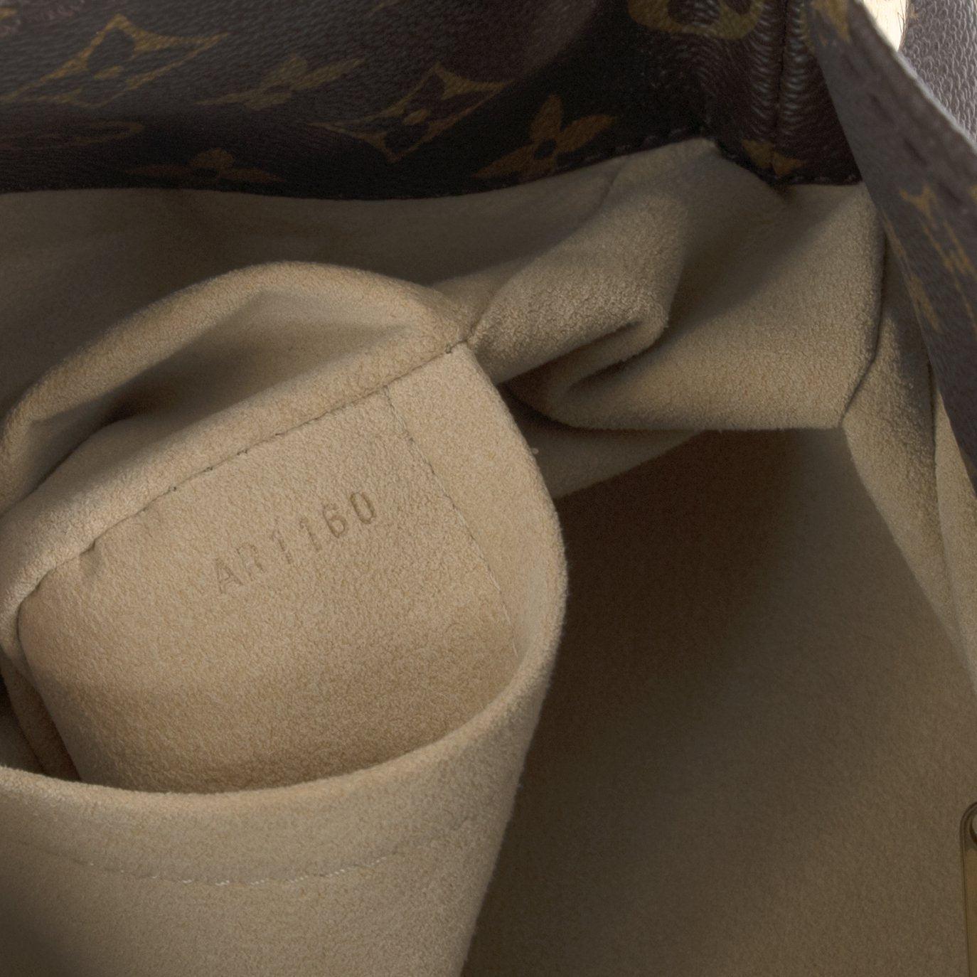 Louis Vuitton Monogram Artsy MM