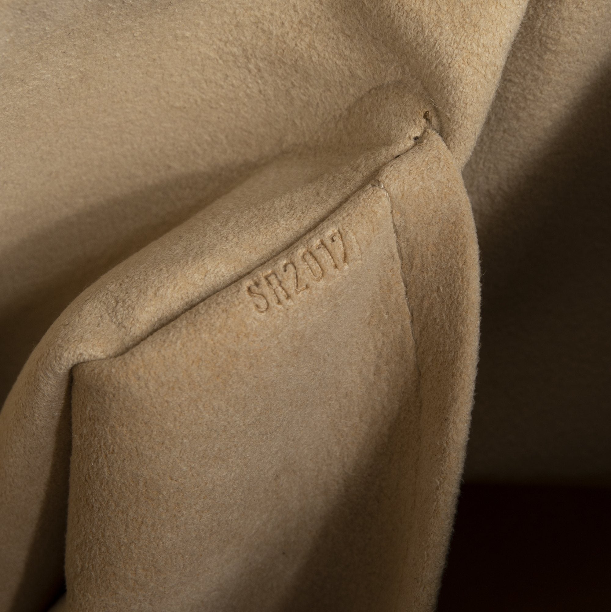 Louis Vuitton Monogram Beverly MM