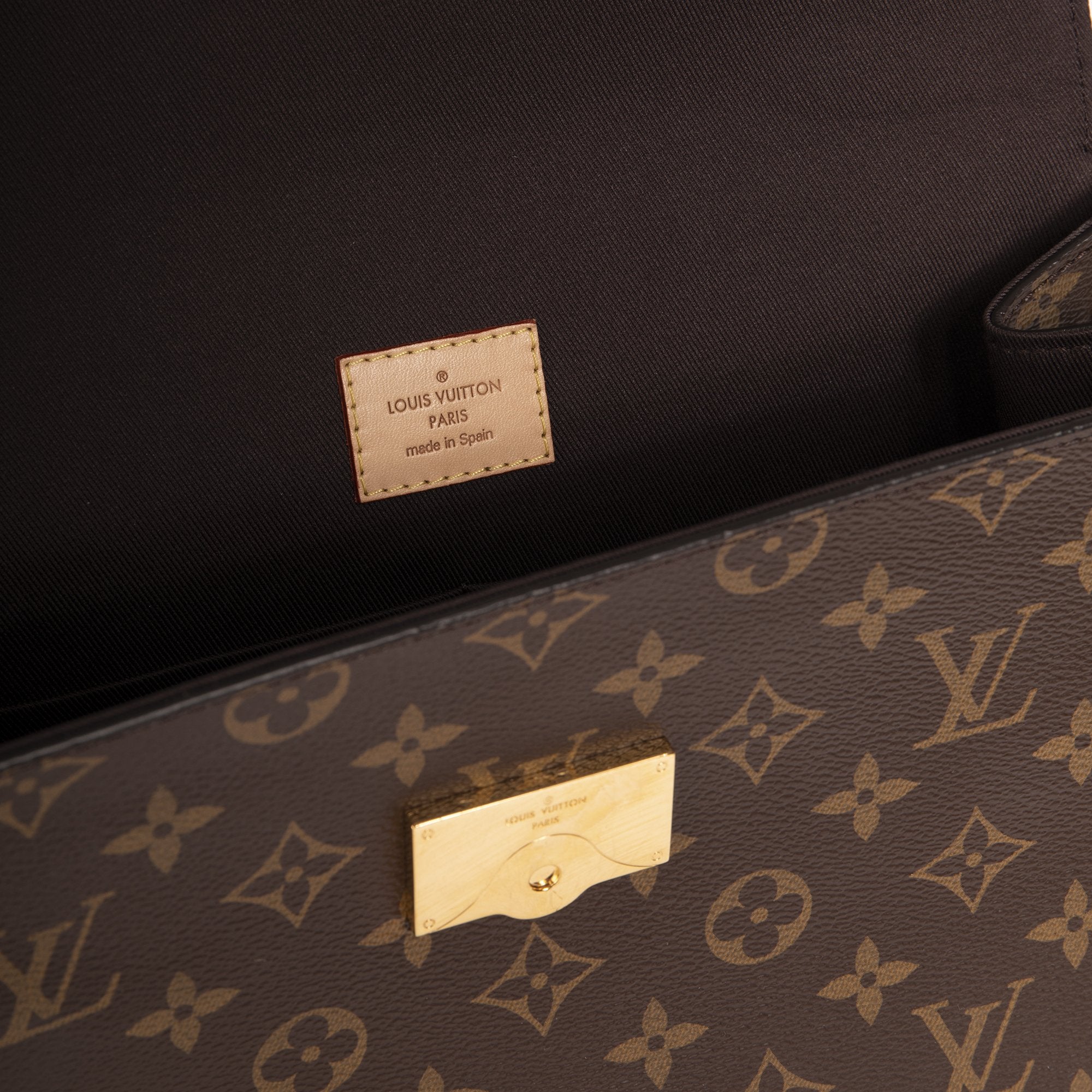 Louis Vuitton Monogram Cluny MM