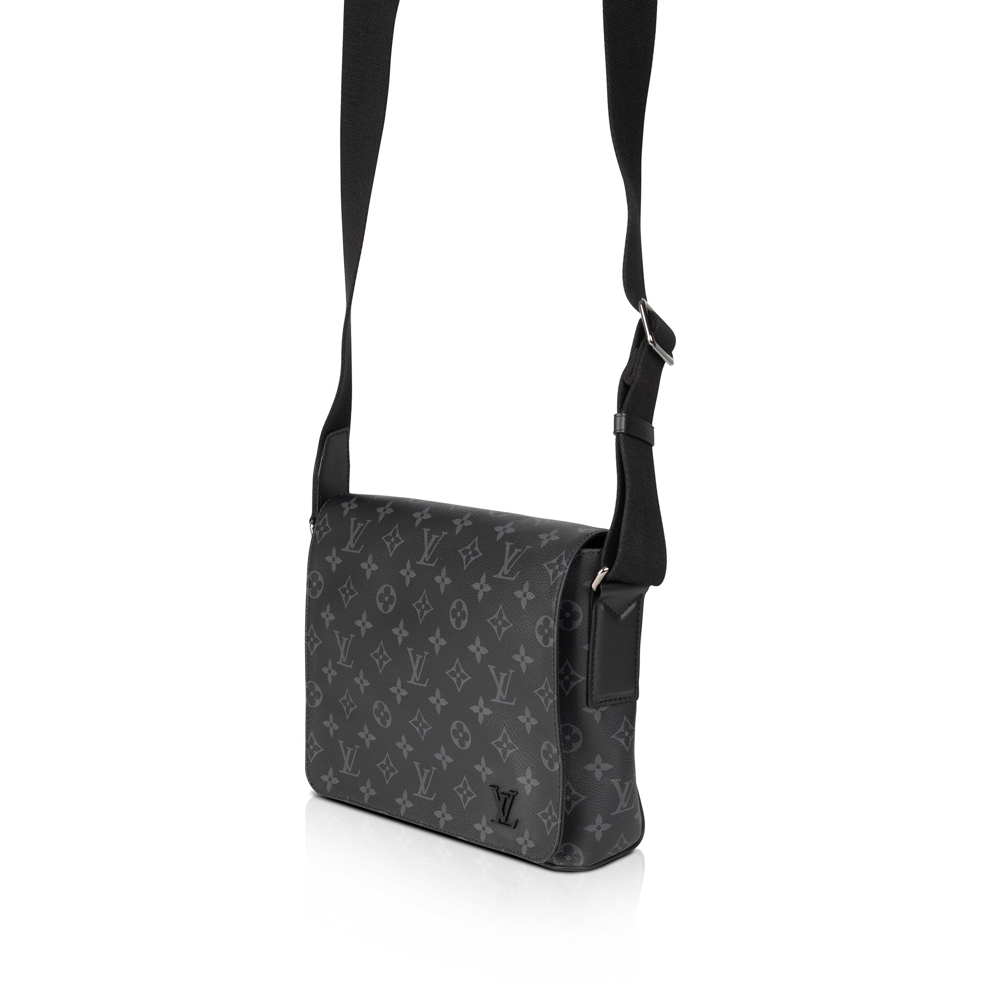Louis Vuitton Monogram Eclipse District PM