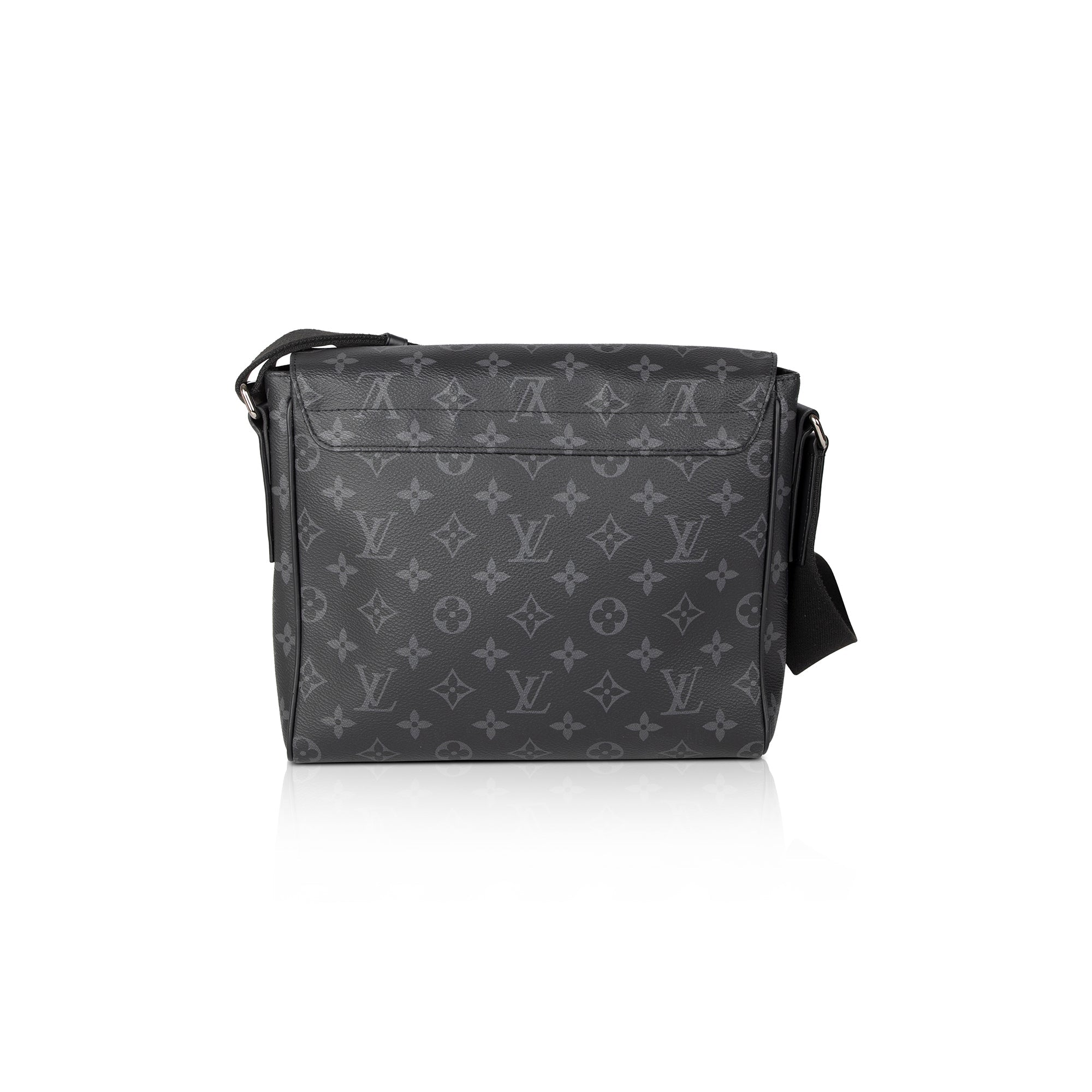 Louis Vuitton Monogram Eclipse District PM