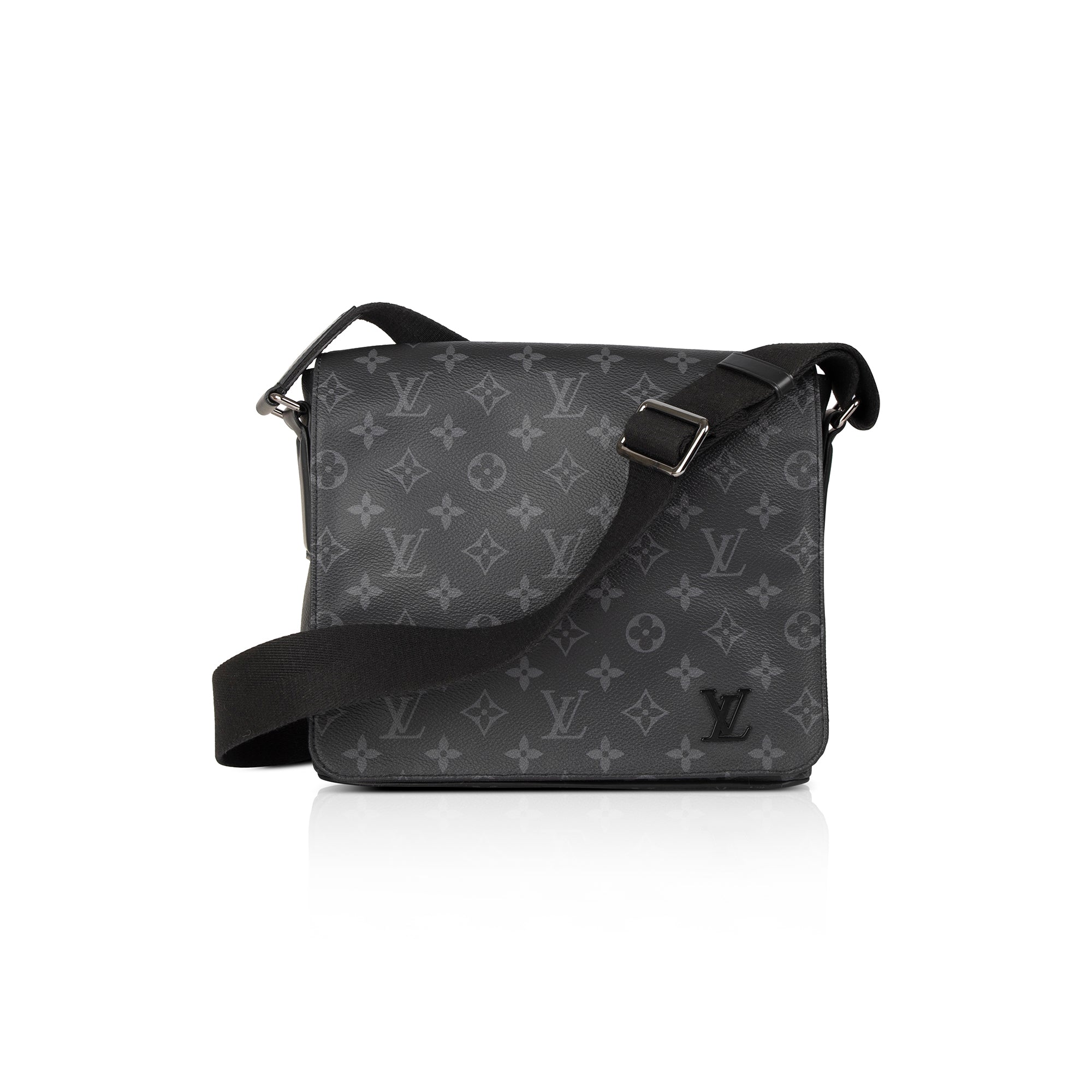 Louis Vuitton Monogram Eclipse District PM