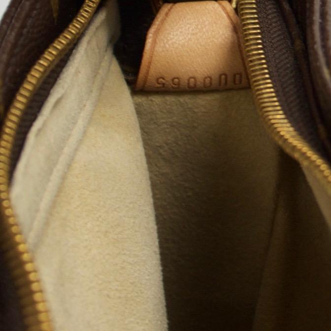 Louis Vuitton Monogram Looping GM