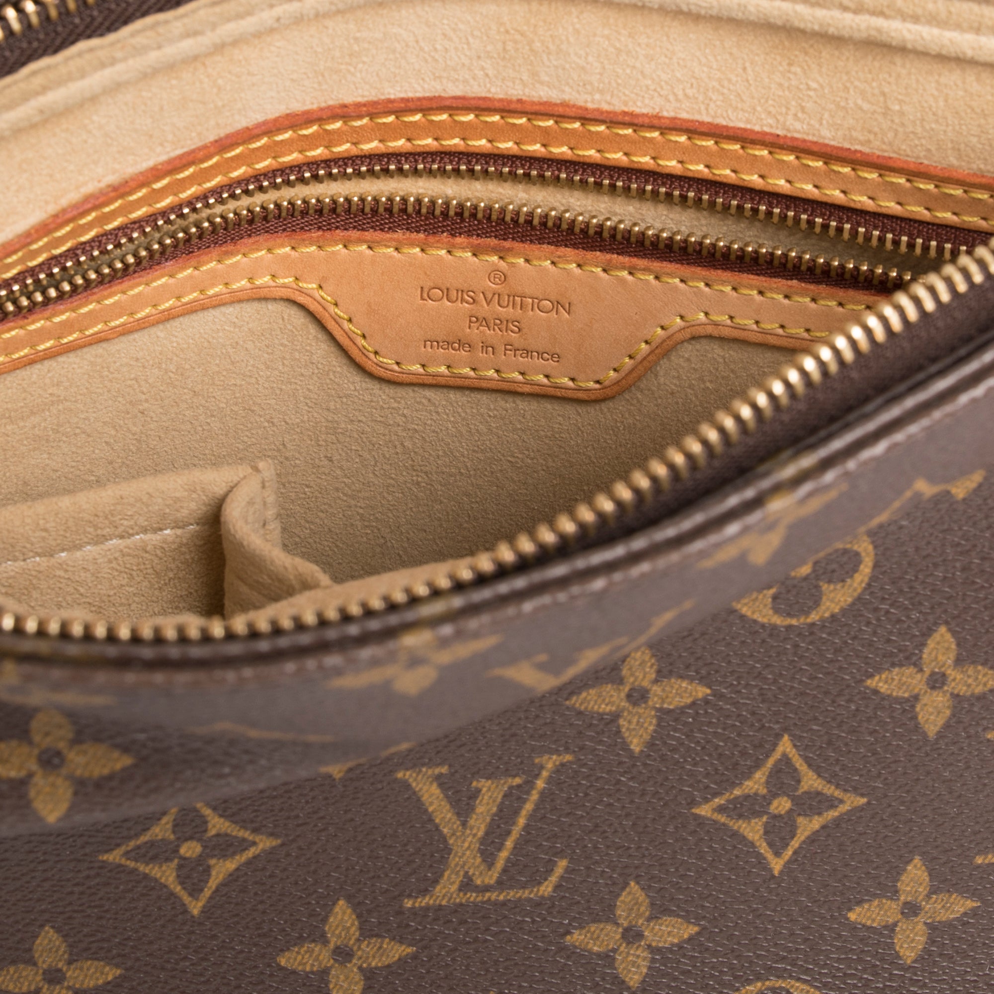 Louis Vuitton Monogram Looping MM