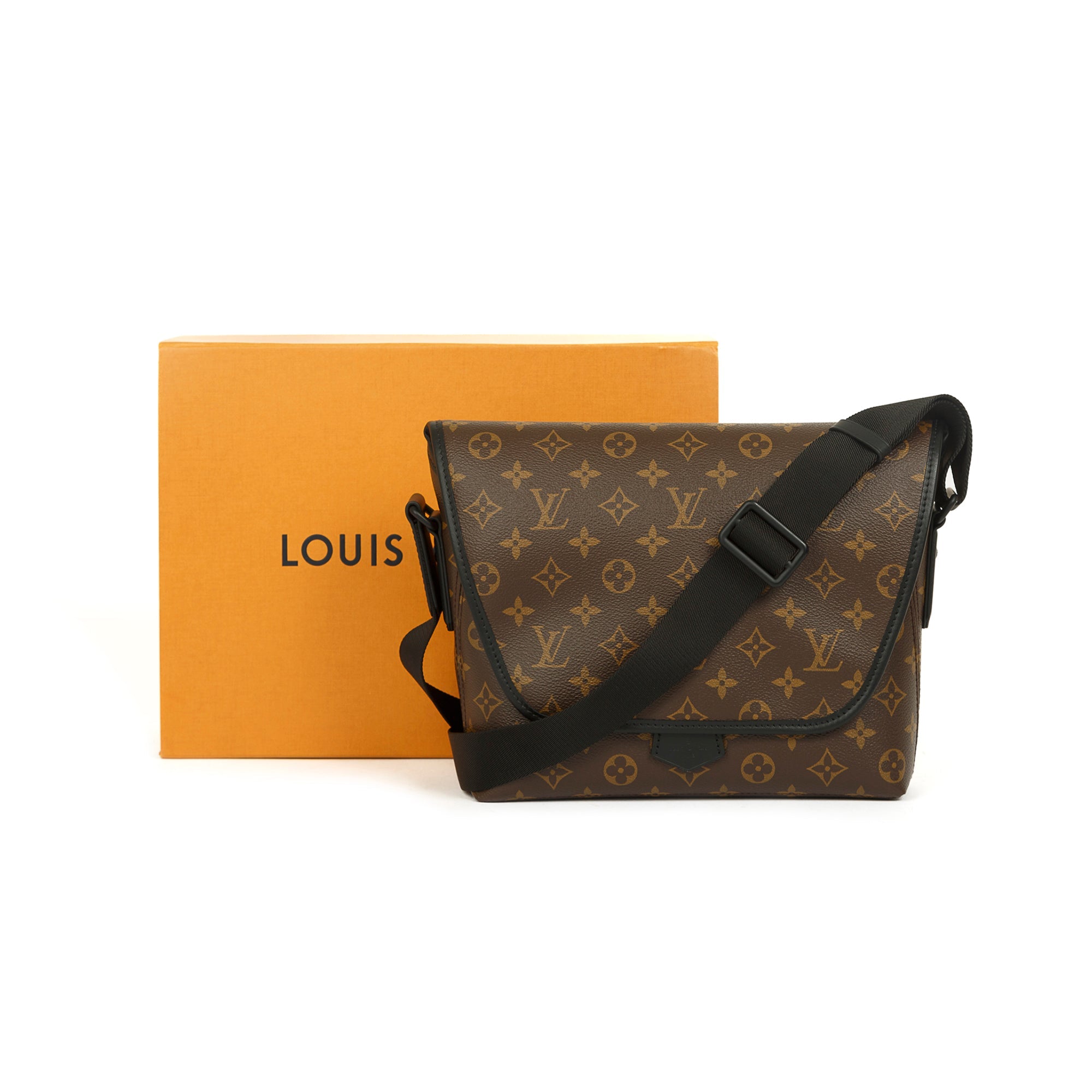 Louis Vuitton Monogram Magnetic Messenger Bag w/ Box & Receipt