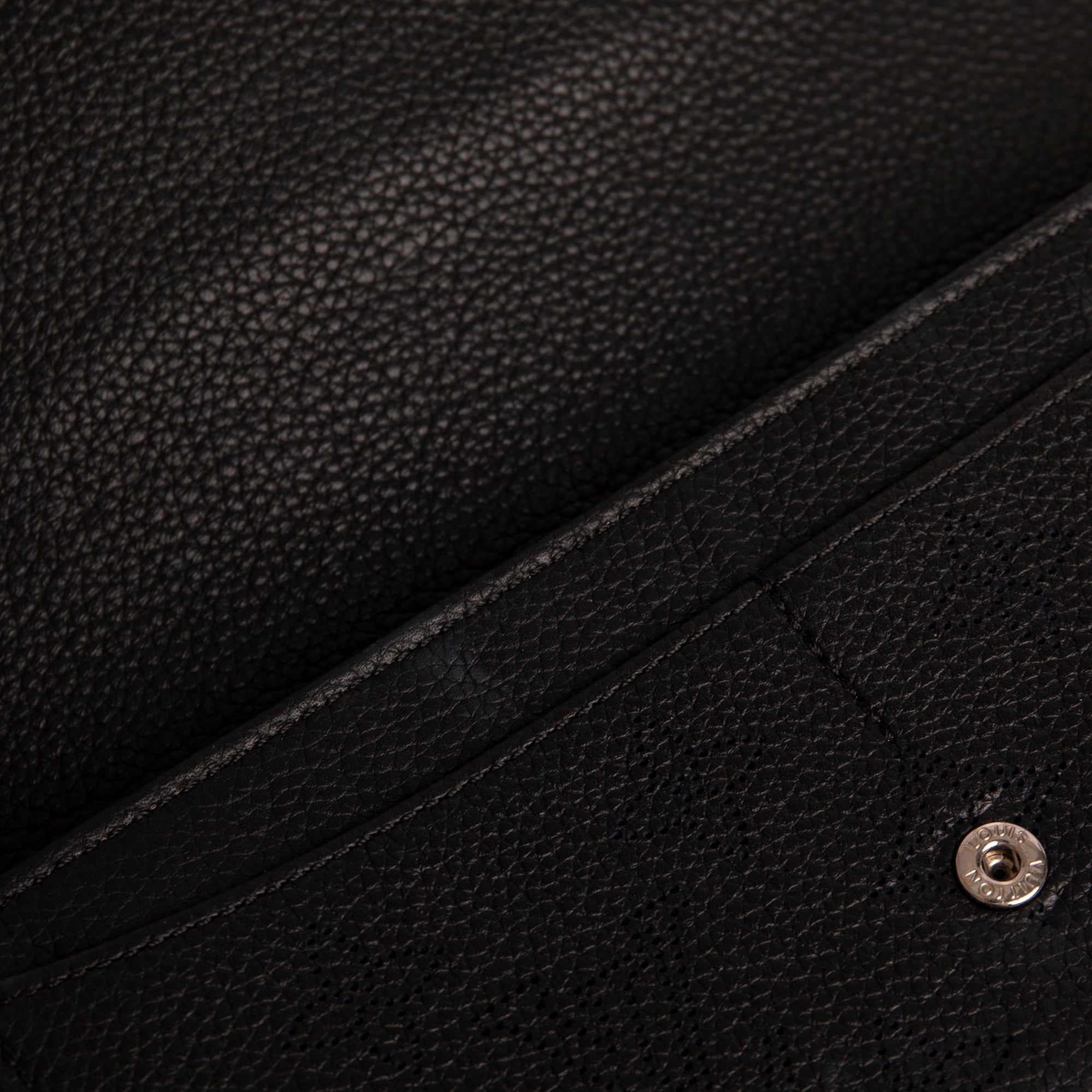 Louis Vuitton Monogram Mahina Leather Iris Wallet