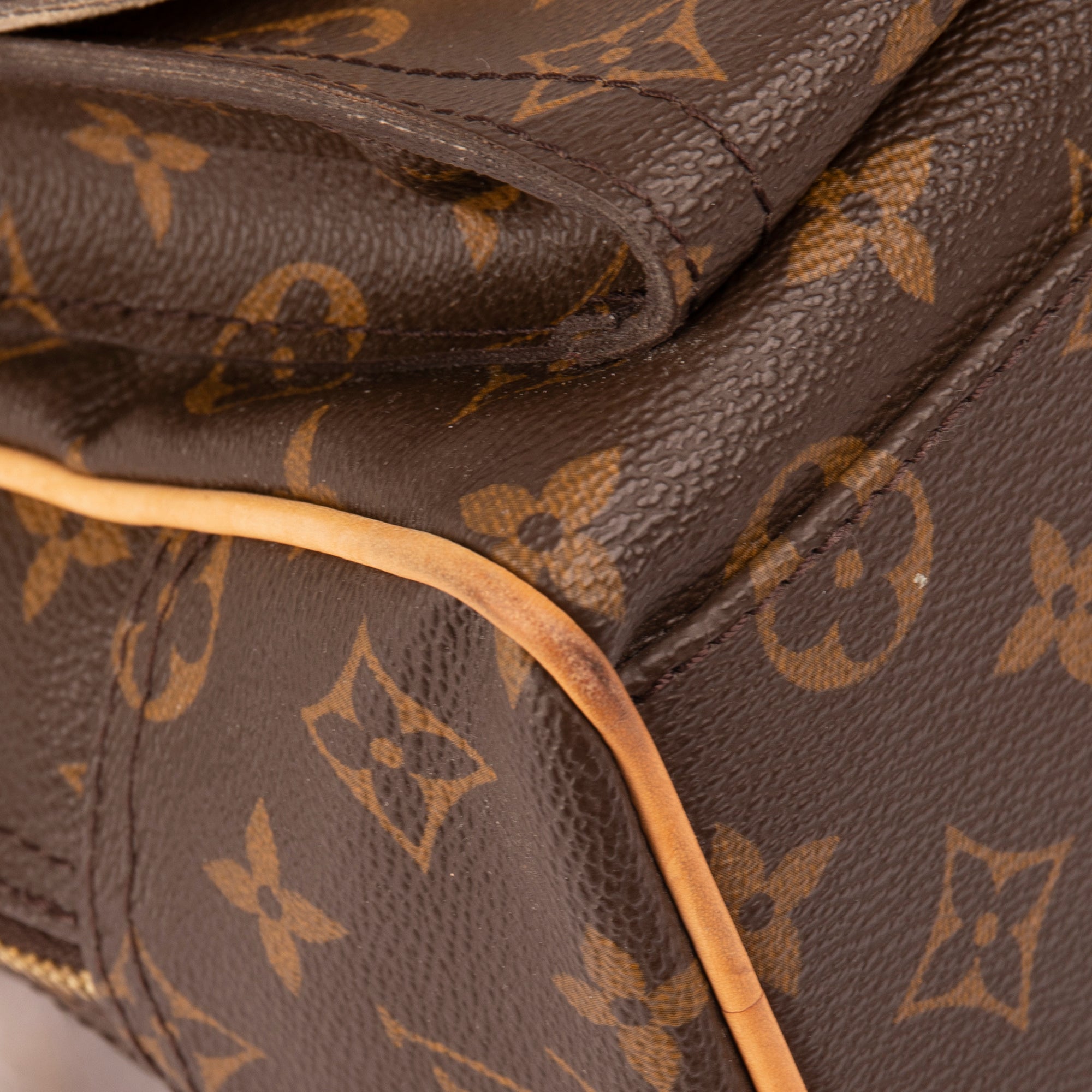 Louis Vuitton Monogram Manhattan PM