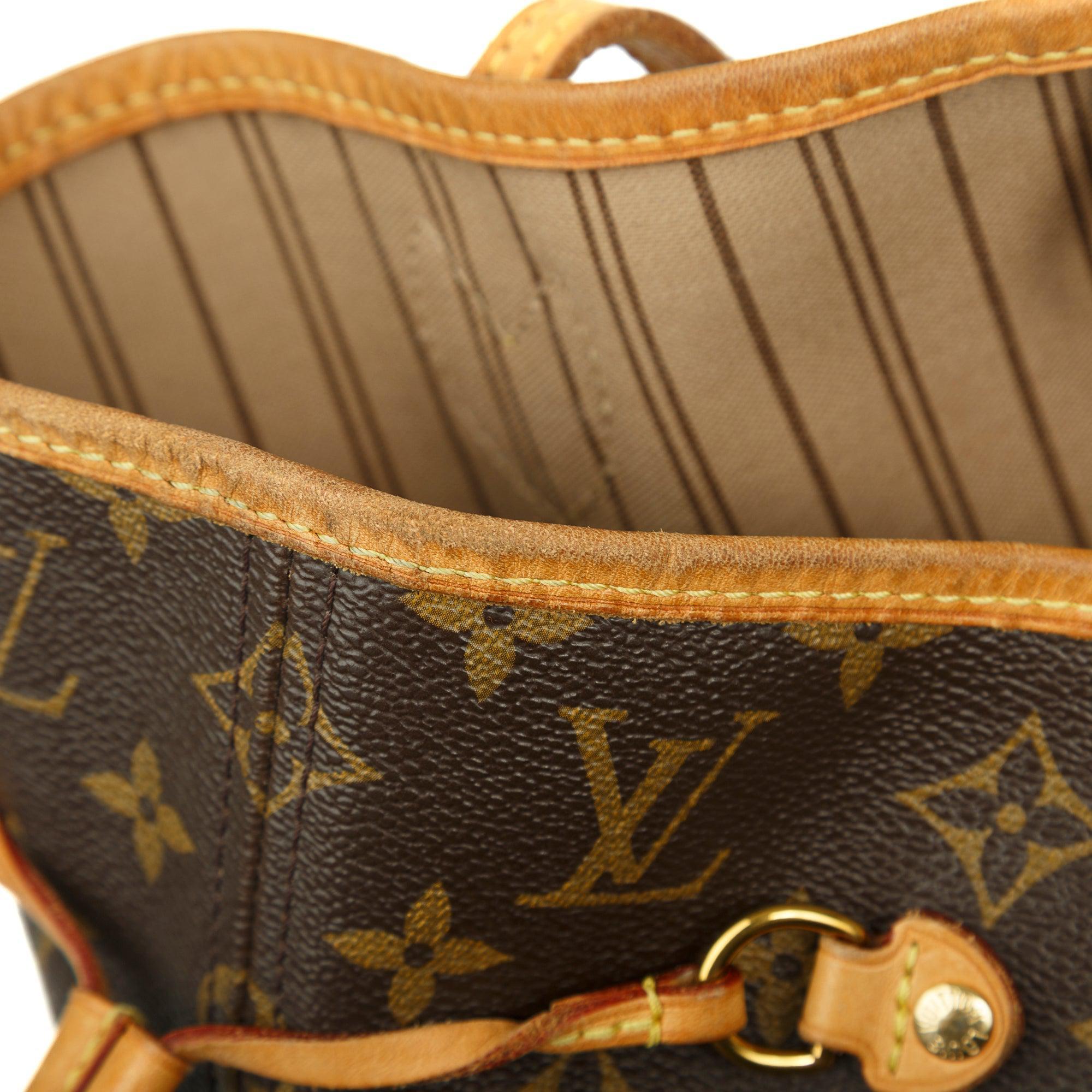 Louis Vuitton Monogram Neverfull MM w/ Pouch