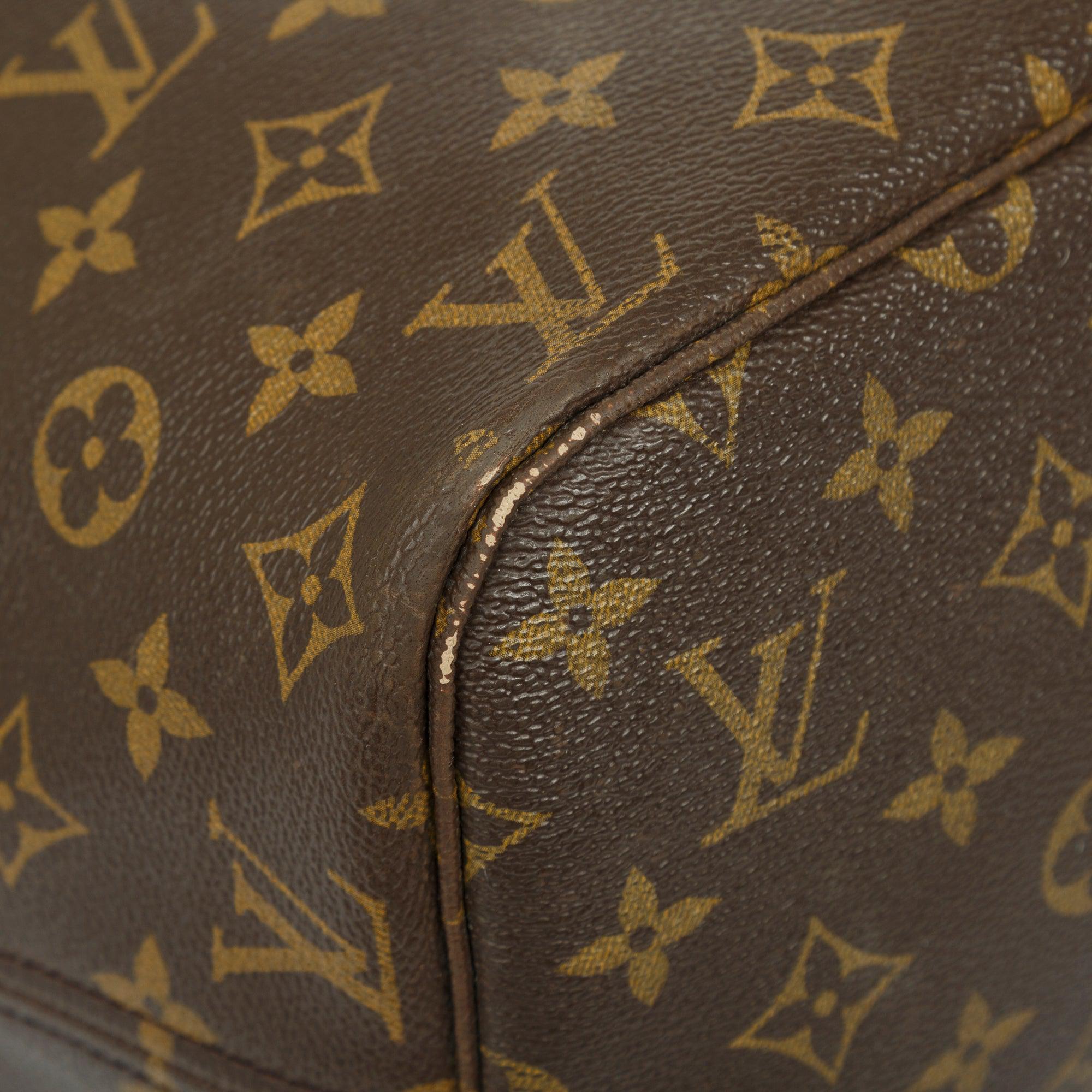 Louis Vuitton Monogram Neverfull MM w/ Pouch