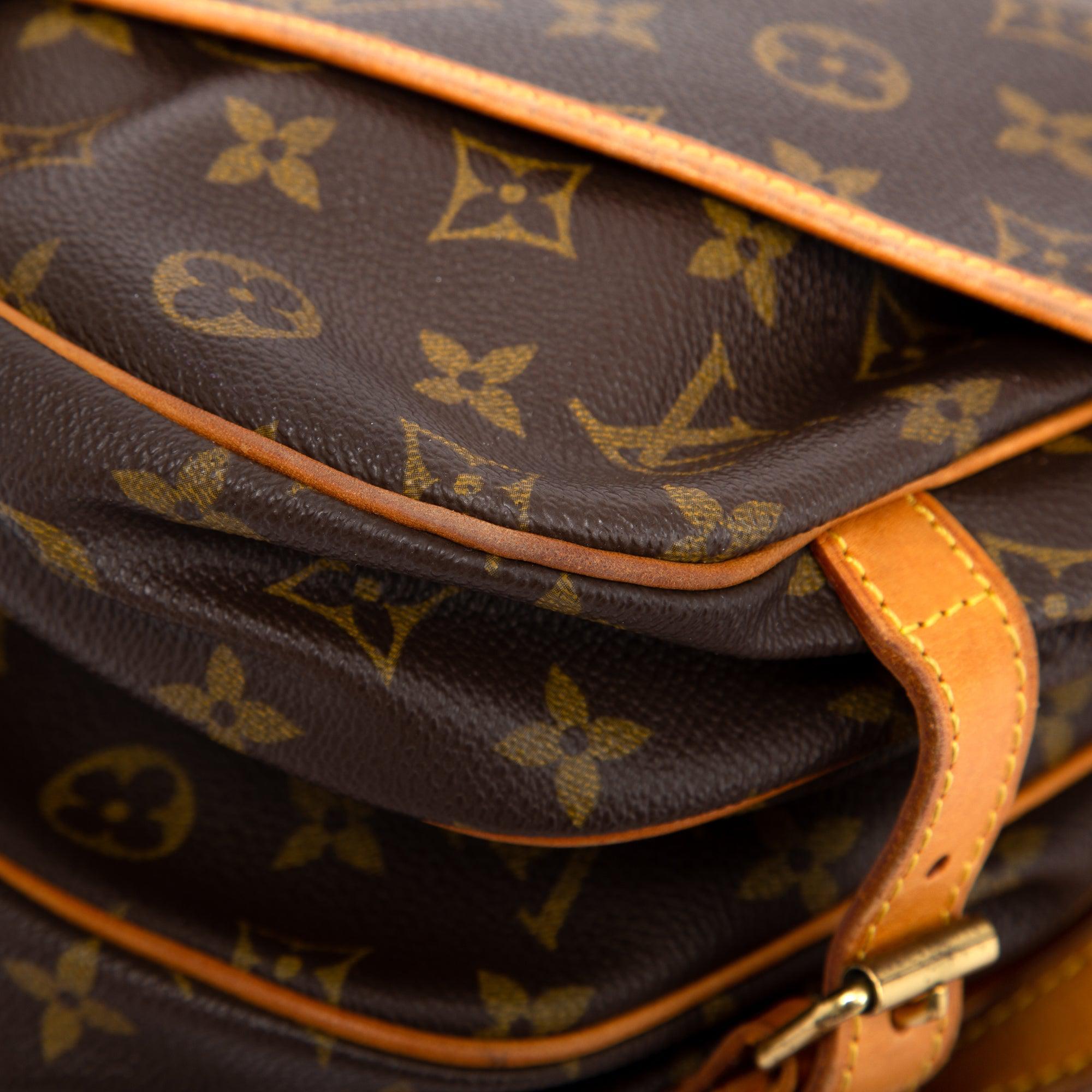 Louis Vuitton Monogram Saumur 25