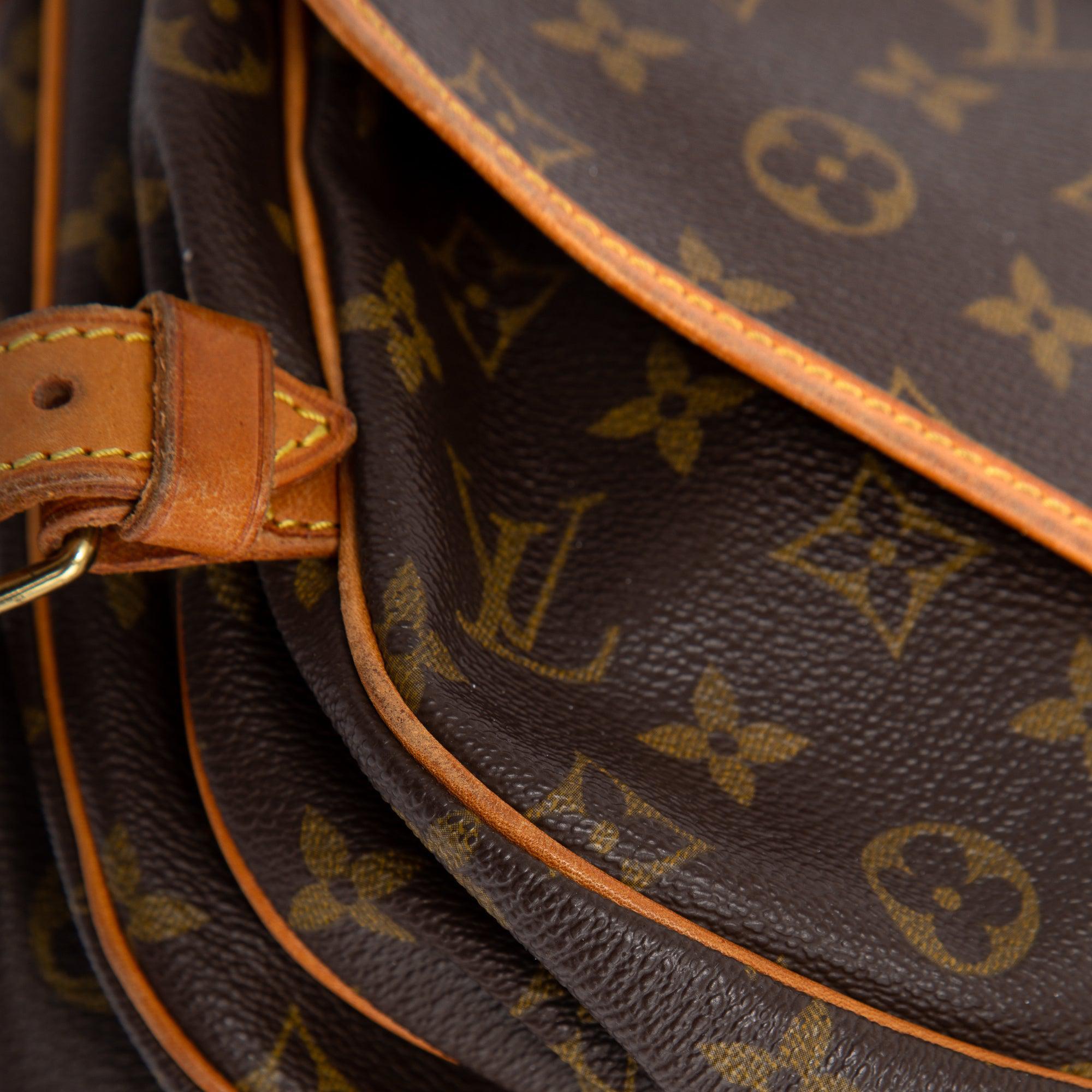 Louis Vuitton Monogram Saumur 25