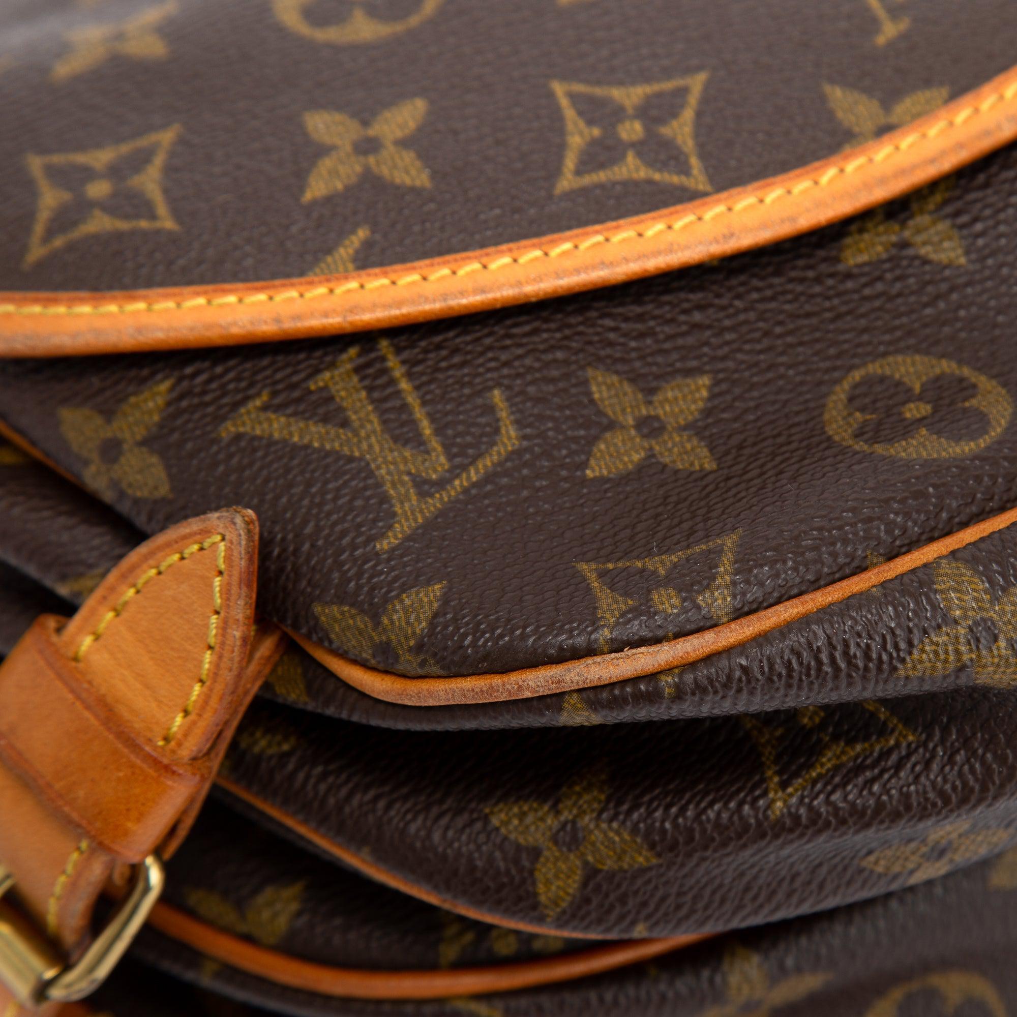 Louis Vuitton Monogram Saumur 25