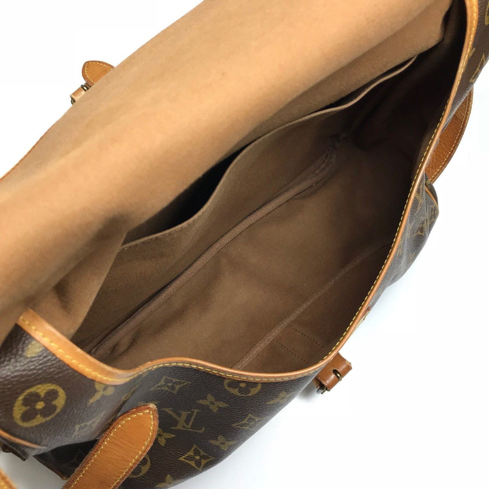 Louis Vuitton Monogram Saumur 35 Messenger Bag