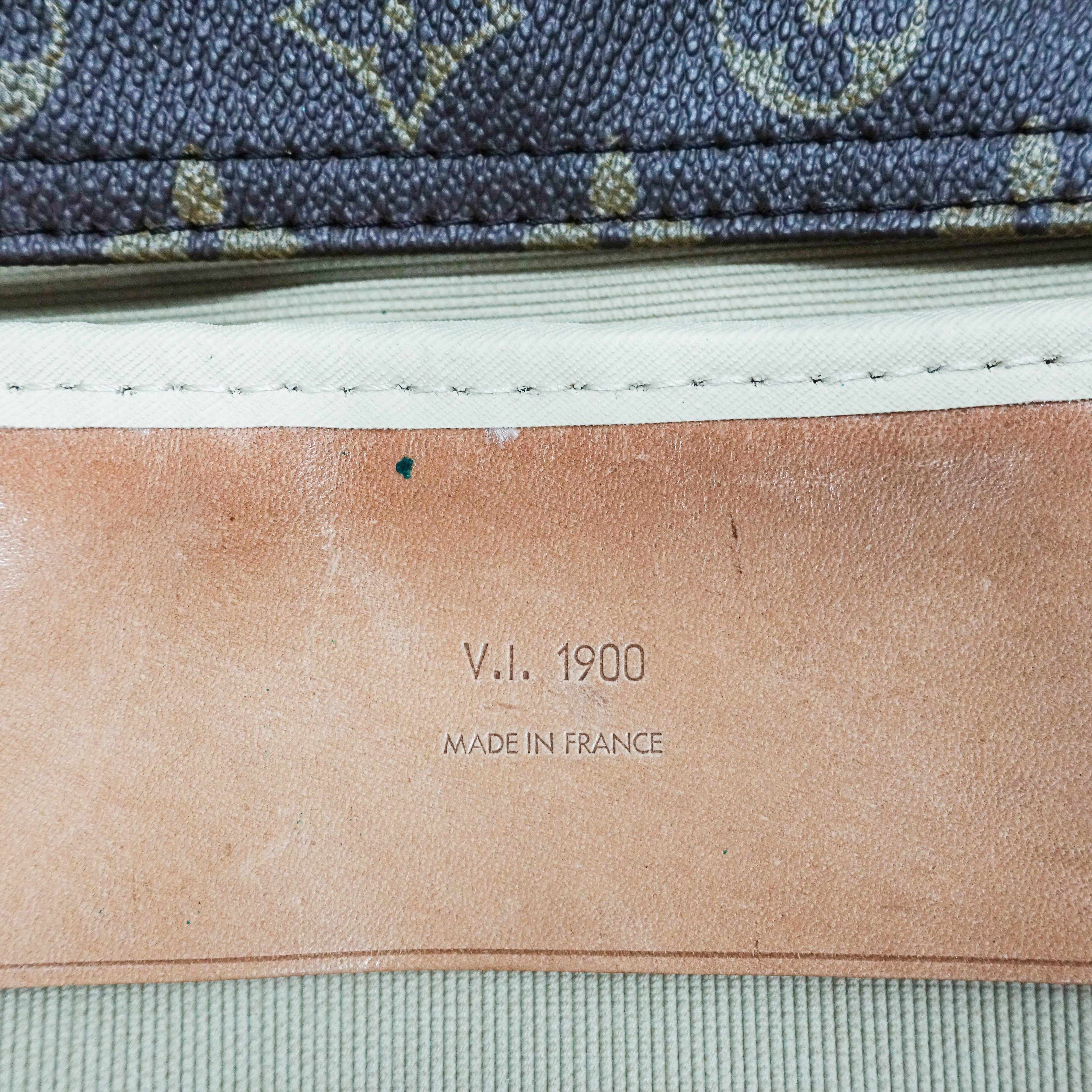 Louis Vuitton Monogram Sirius 65
