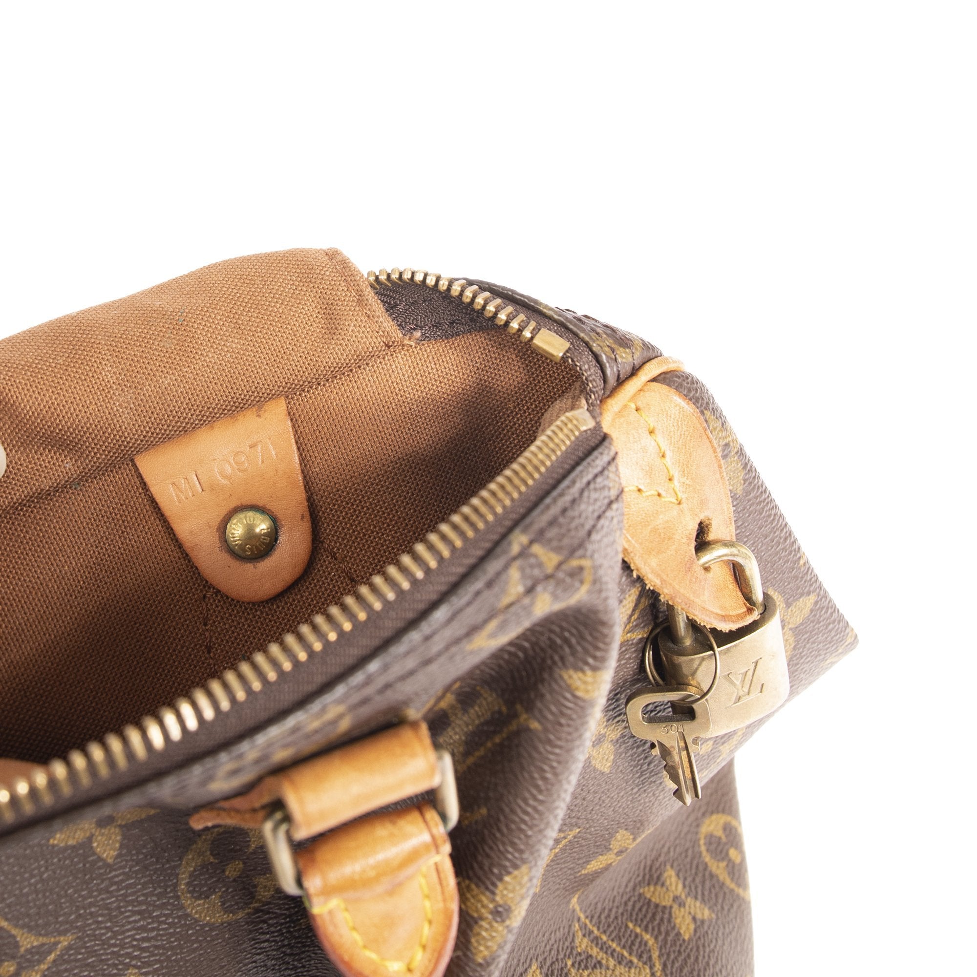 Louis Vuitton Monogram Speedy 25