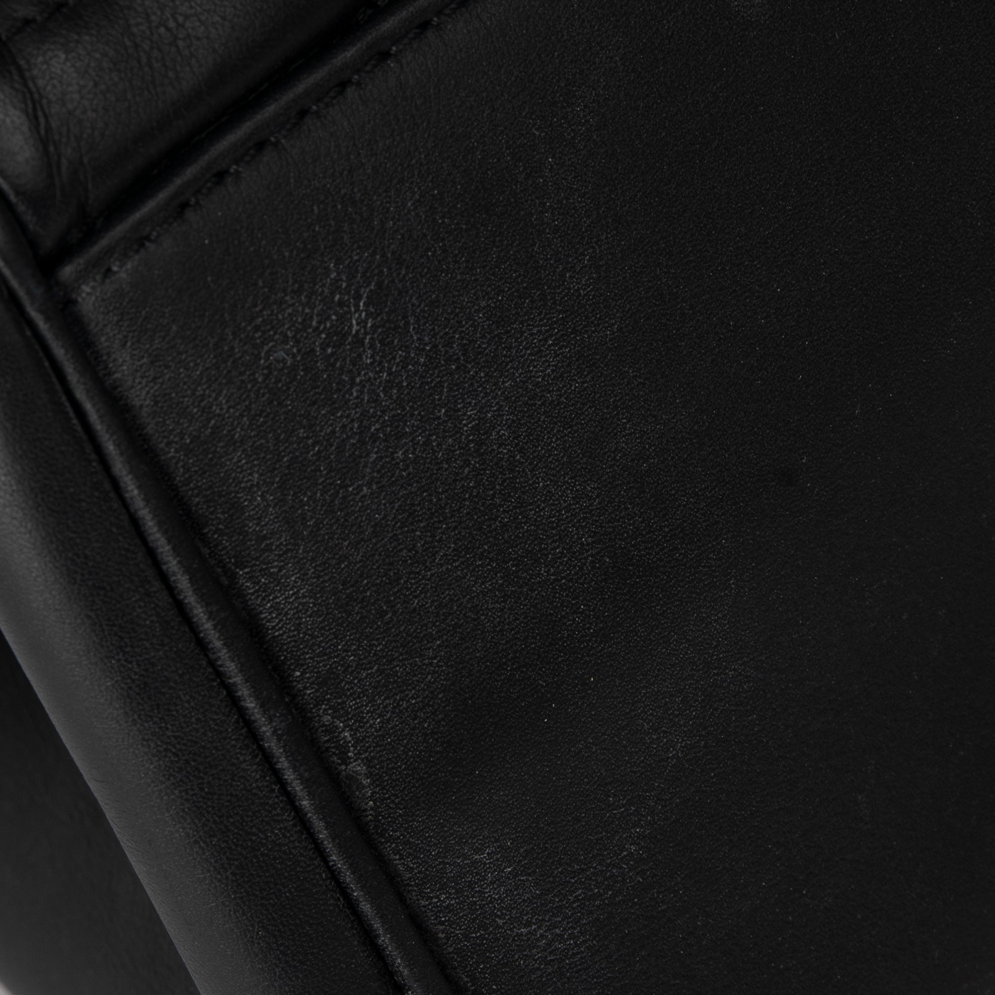 Louis Vuitton New Wave Chain Tote