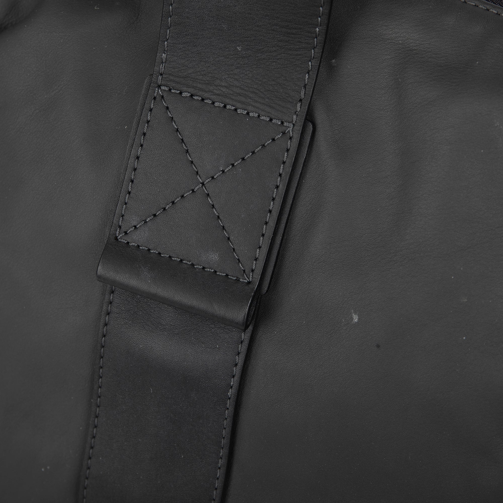 Louis Vuitton V-Line Start PM