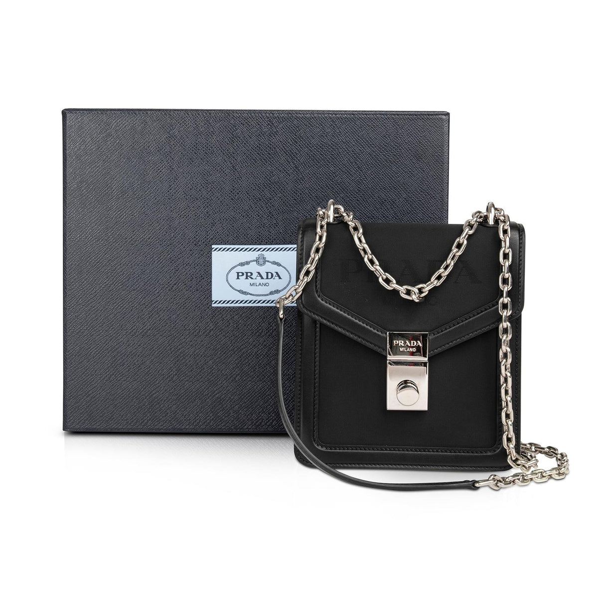 バッグ FW2000's PRADA ARCHIVE HAND BAG A4 FW2000's PRADA HAND BAG LEATHER ARCHIVE Prada Vintage 00S