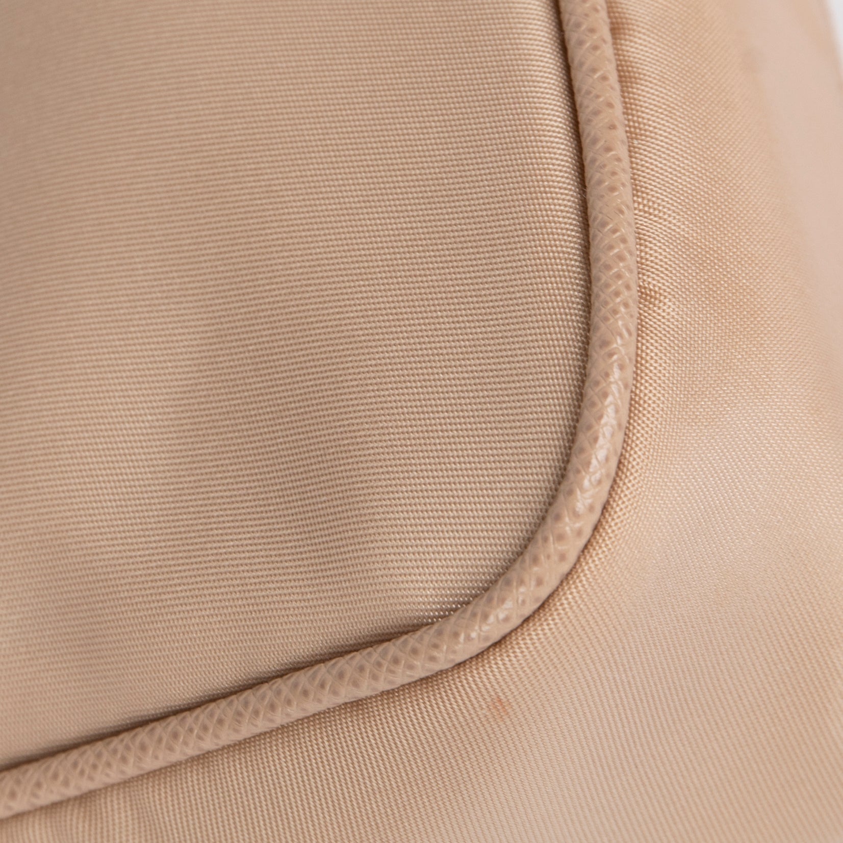 Prada Mini Re-Edition 2000 Tessuto Nylon Shoulder Bag