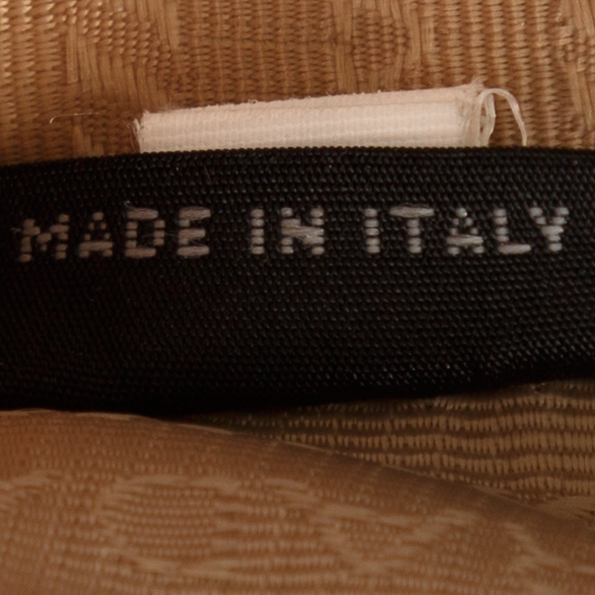 Prada Re-Edition 2000 Tessuto Nylon Mini Bag