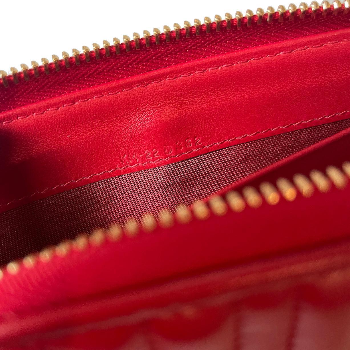 Salvatore Ferragamo Quilted Gancio Wallet on Chain w/ Box & Receipt